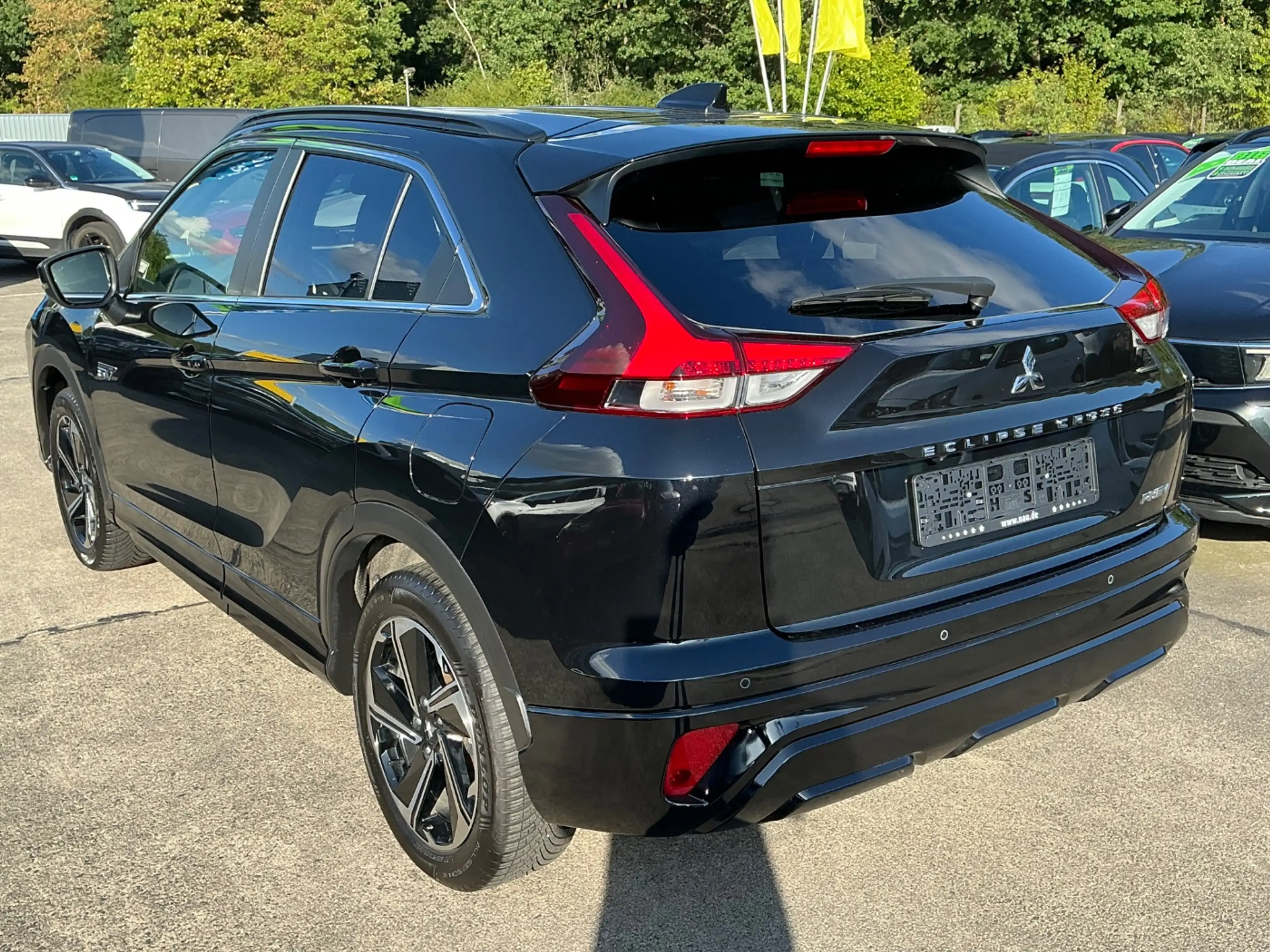 Mitsubishi Eclipse Cross 2.4 Select Black Allrad! Wenig KM! — photo 10