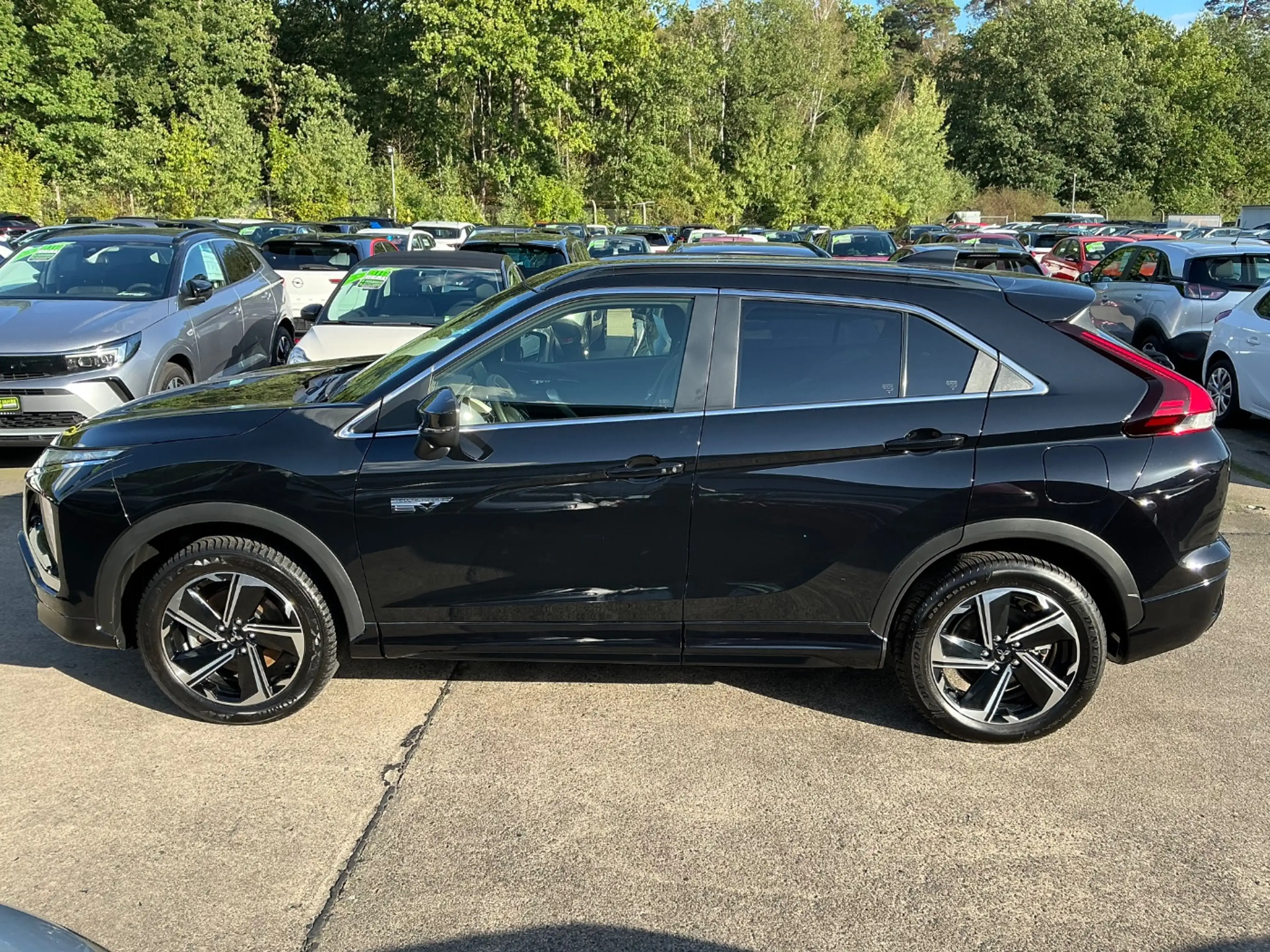 Mitsubishi Eclipse Cross 2.4 Select Black Allrad! Wenig KM! — photo 5