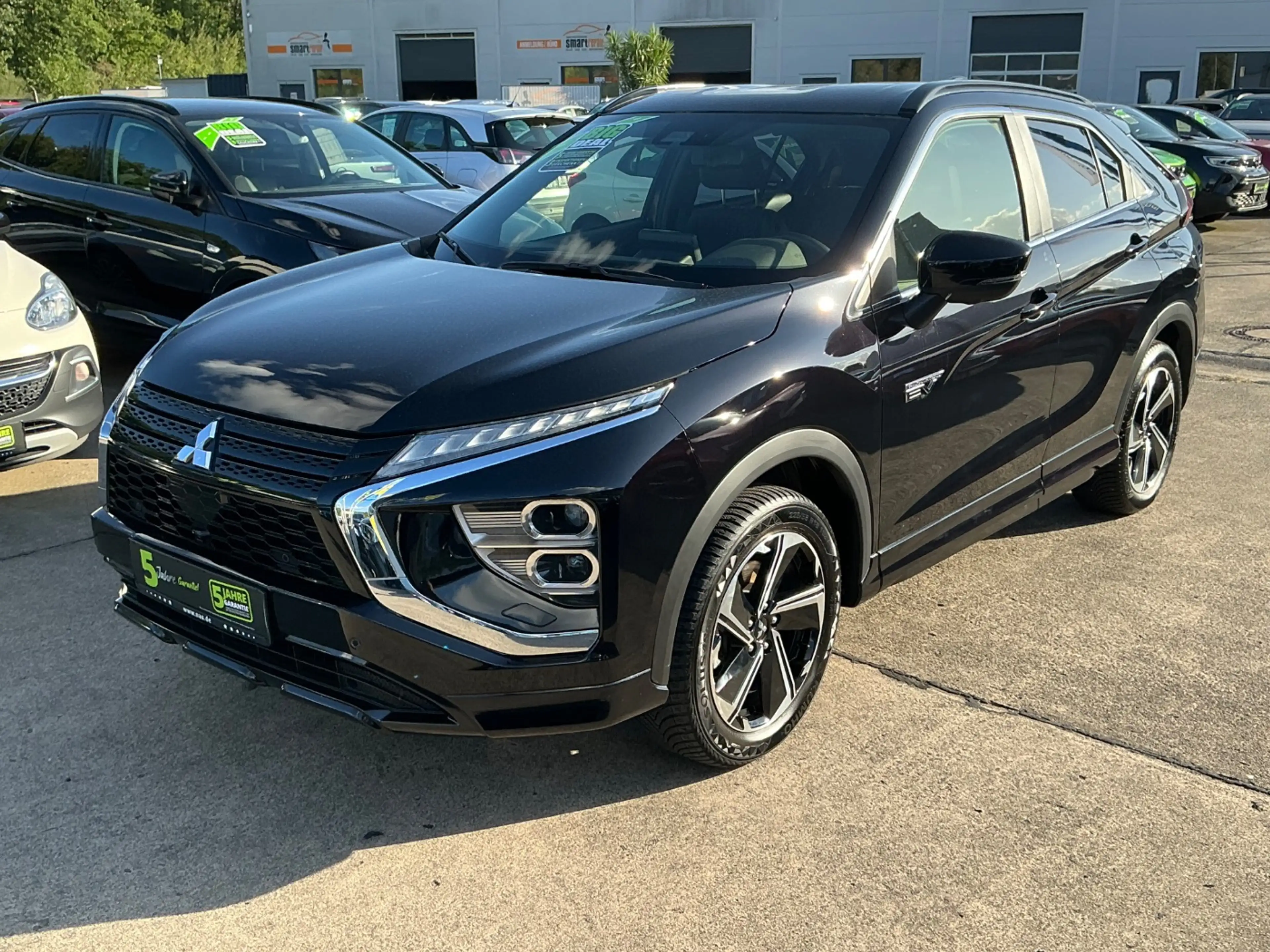 Mitsubishi Eclipse Cross 2.4 Select Black Allrad! Wenig KM! — photo 2