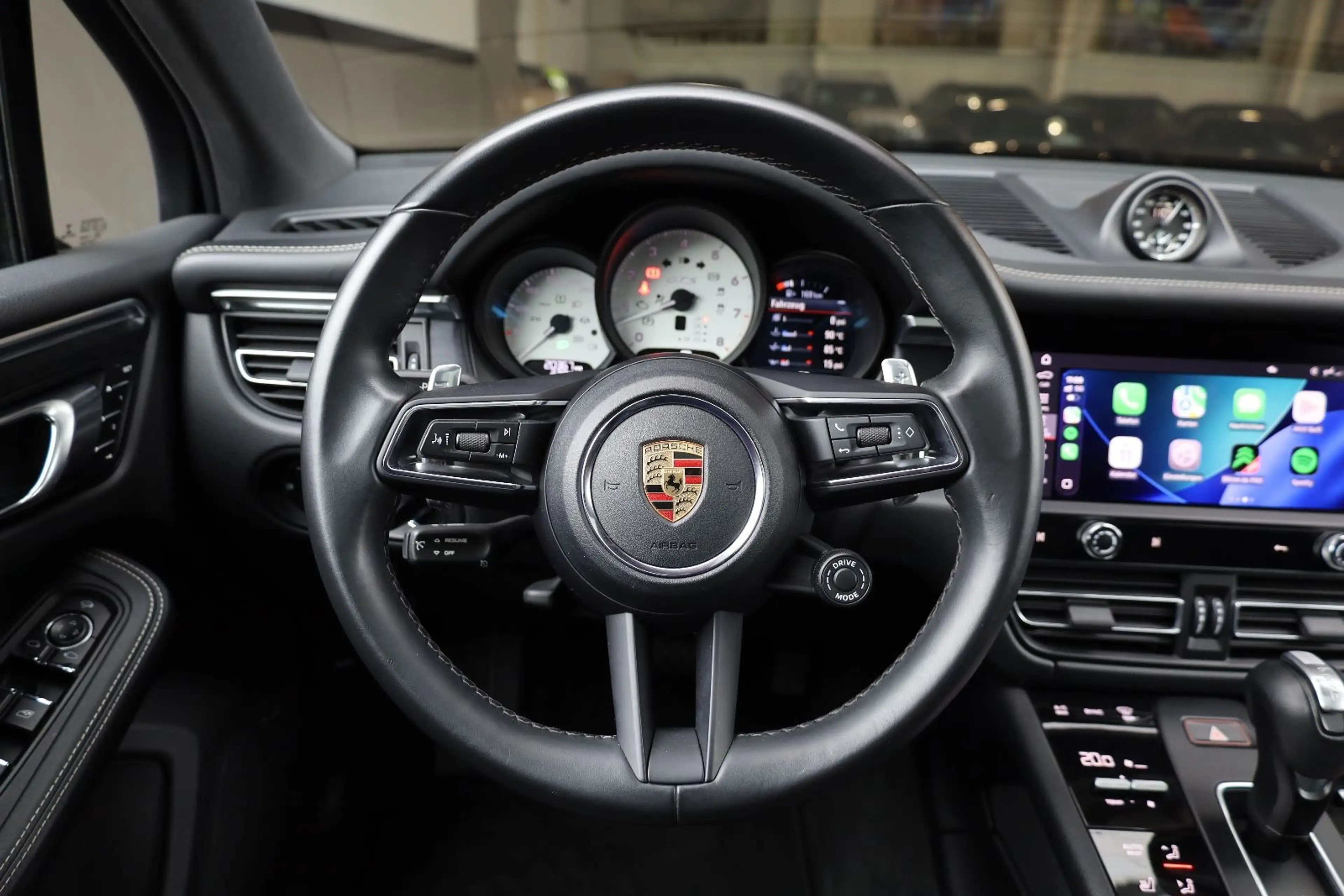 Porsche Macan GTS/PANO/BOSÉ/4xSHZ/SBL/LHZ/AIRMATIC/R21 — photo 11