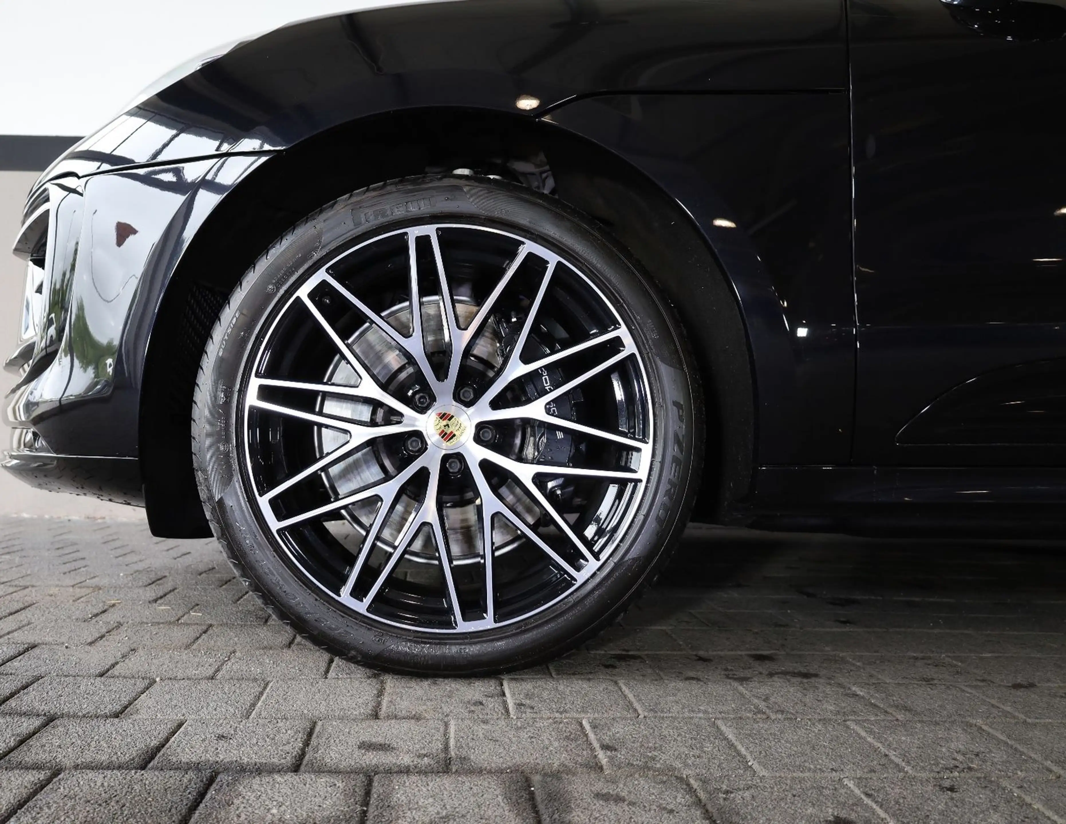 Porsche Macan GTS/PANO/BOSÉ/4xSHZ/SBL/LHZ/AIRMATIC/R21 — photo 4