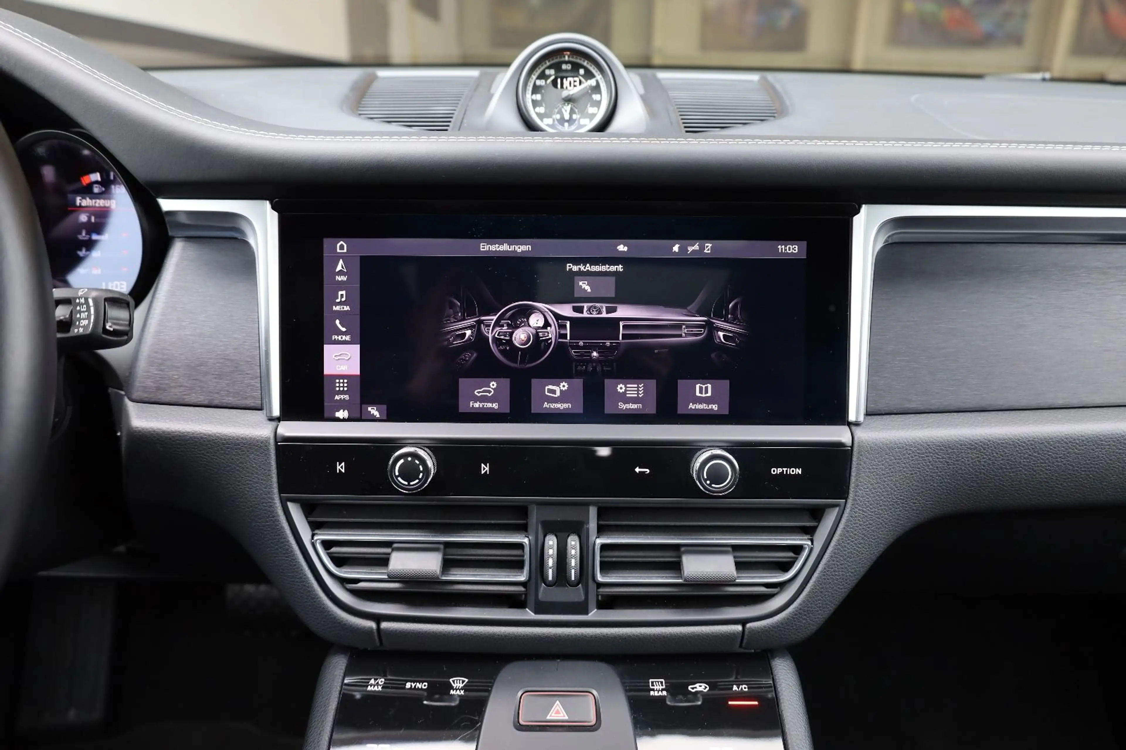 Porsche Macan GTS/PANO/BOSÉ/4xSHZ/SBL/LHZ/AIRMATIC/R21 — photo 14