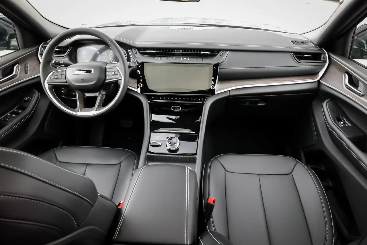 Jeep Grand Cherokee photo Jeep Grand Cherokee