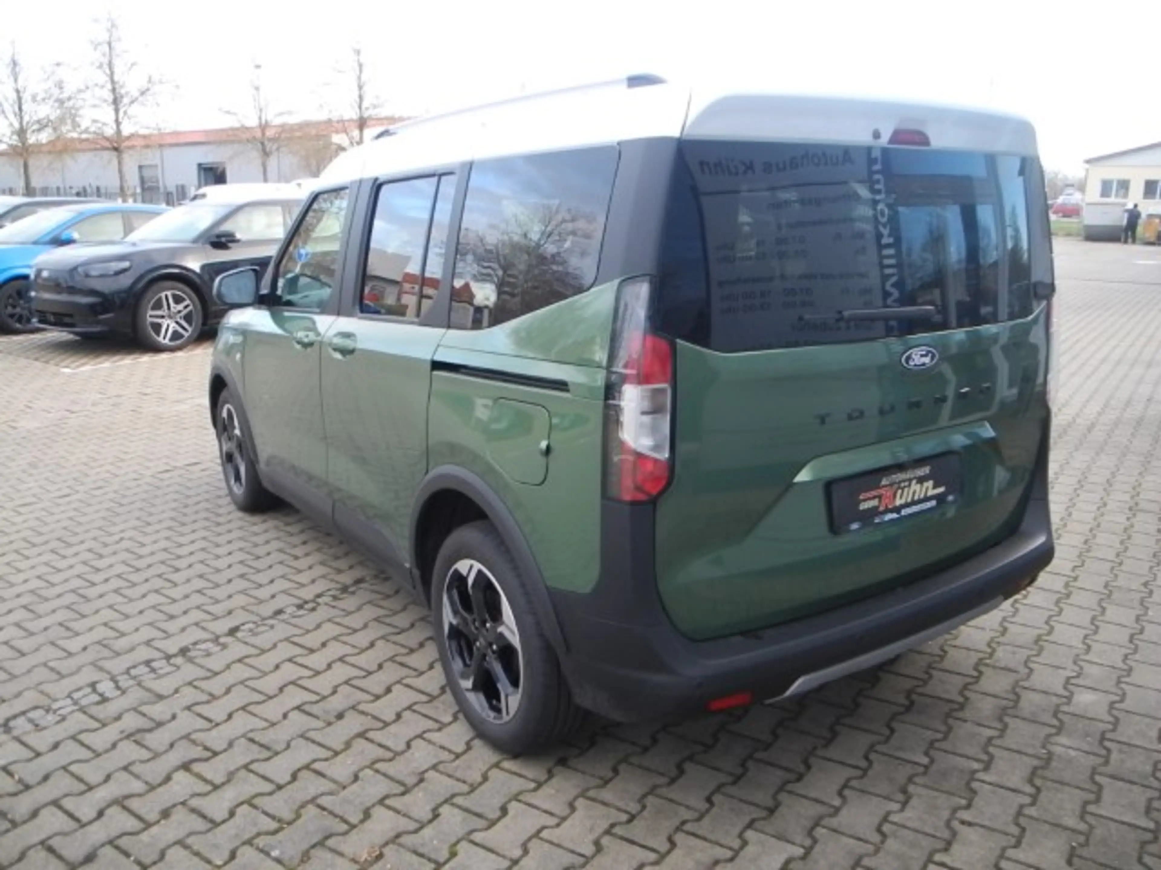 Ford Tourneo Courier ACTIVE - Winter-Pak., Dach weiß, Navi, LED Tfl. — photo 5