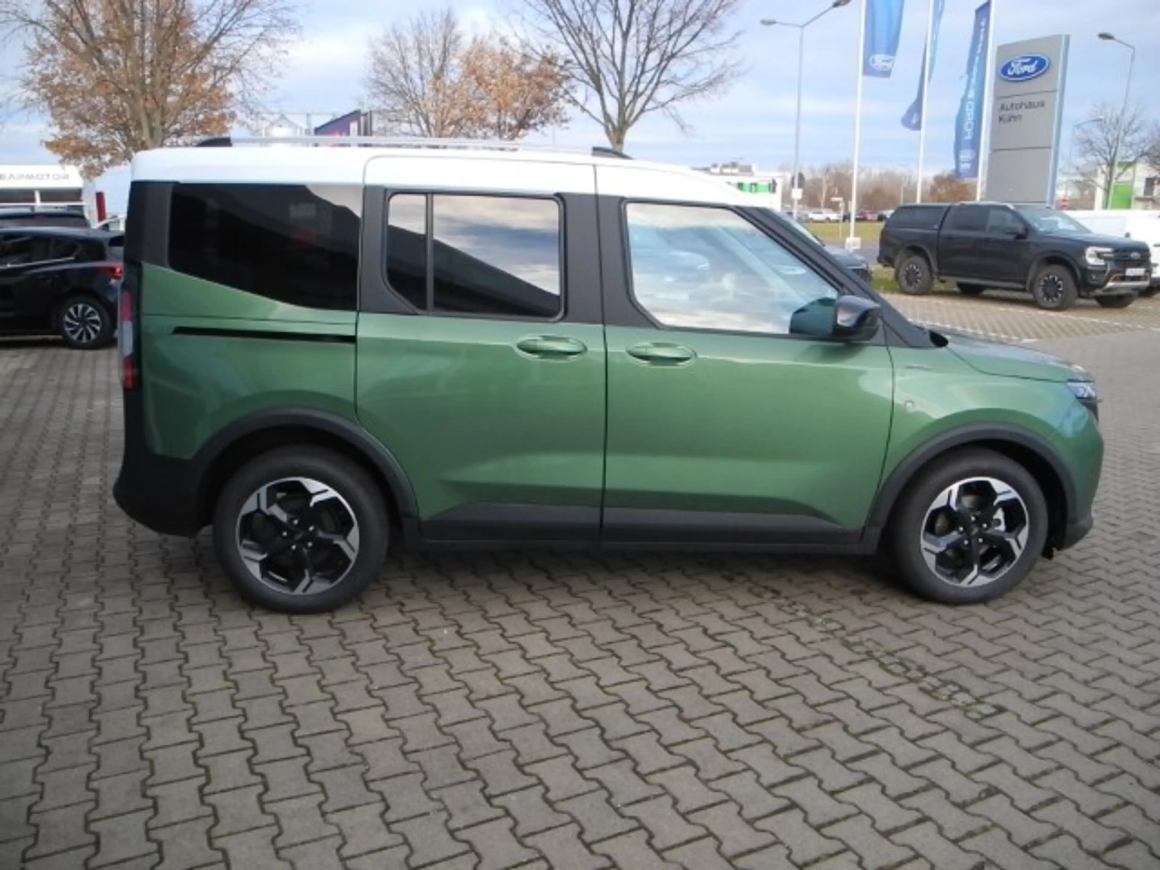 Ford Tourneo Courier ACTIVE - Winter-Pak., Dach weiß, Navi, LED Tfl. — photo 4