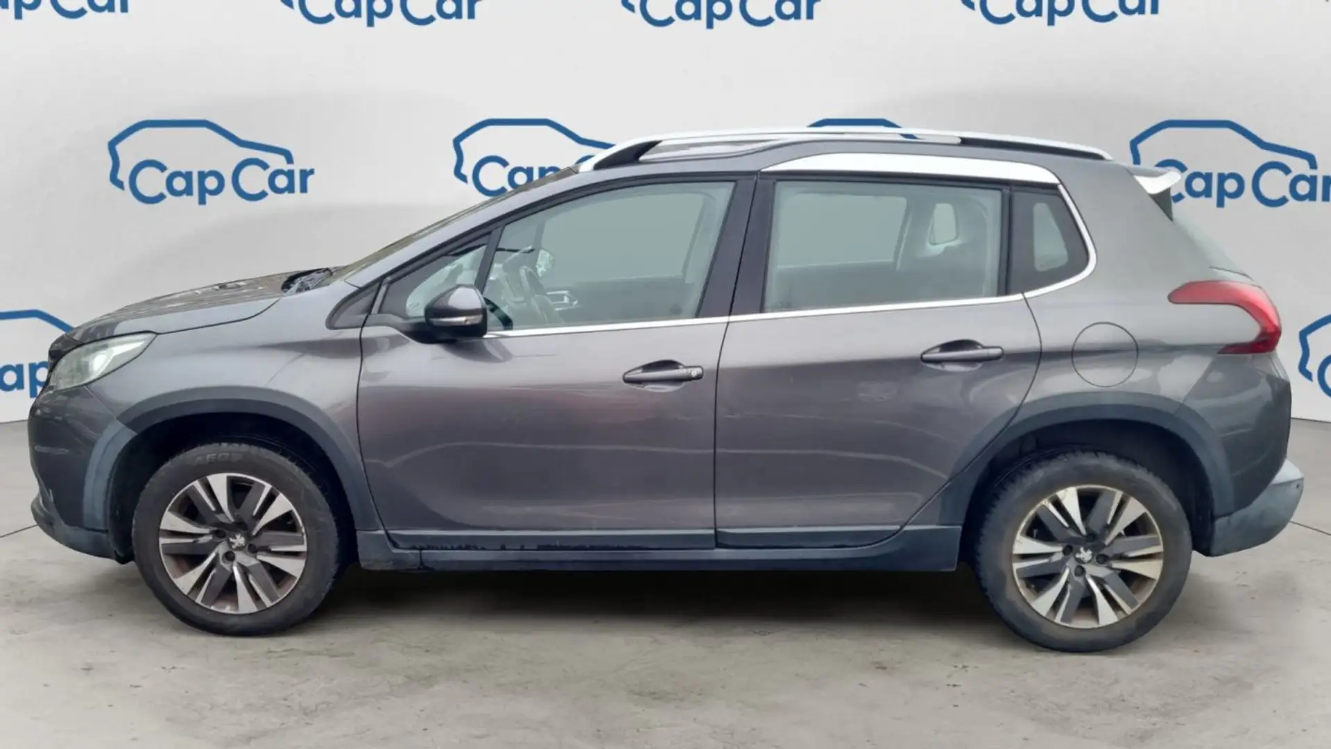 Peugeot 2008 1.6 BlueHDi 100 Allure - 2