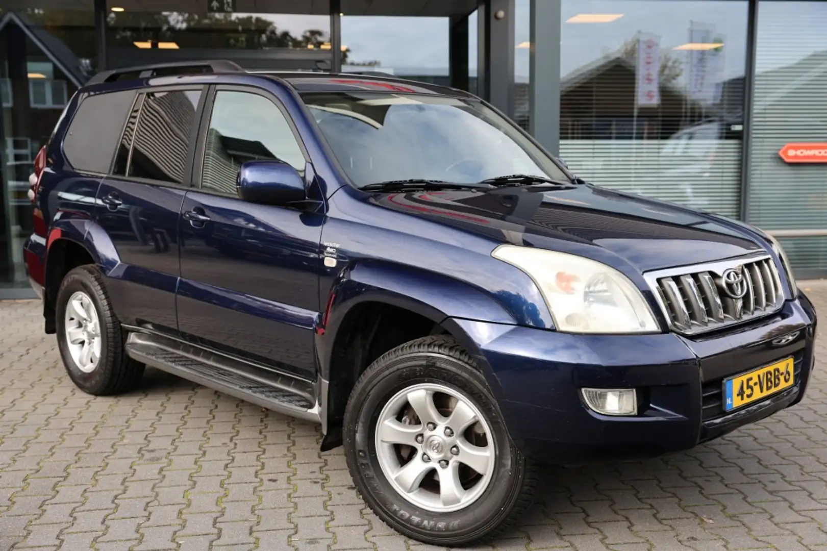Toyota Land Cruiser 3.0 D-4D 5DRS VX A/T VAN MARGE ( ROEST SCHADE ) Azul - 1