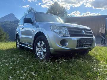 Pajero Austria Edition 35 3,2 DI-D TD Austria Edition