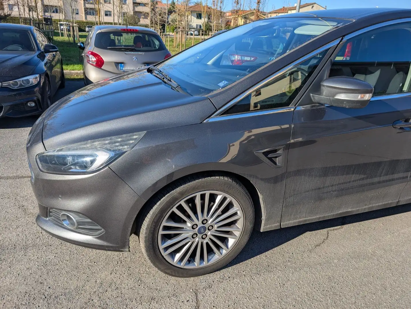 Ford S-Max FORD S-Max 2serie 2016 full optional EURO6 7 posti Šedá - 1
