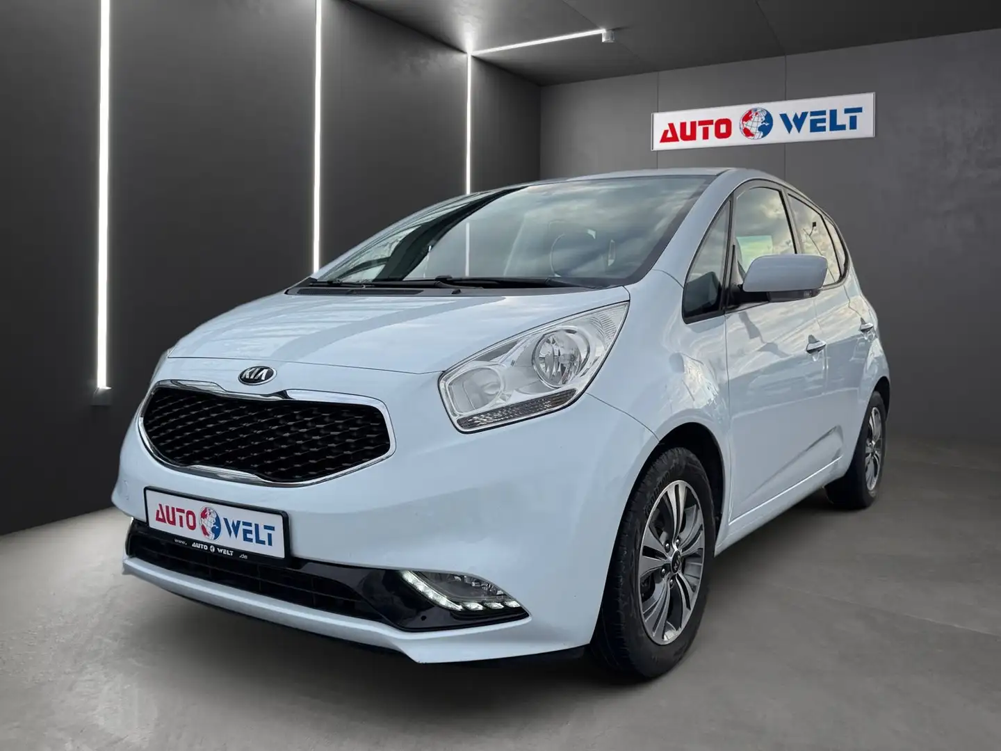 Kia Venga 1.6 Dream Team Weiß - 1