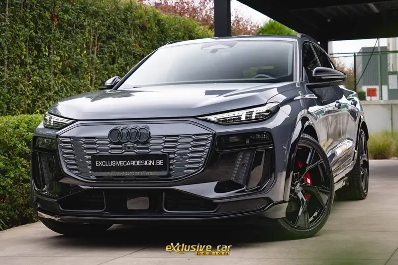 AUDI E-tron