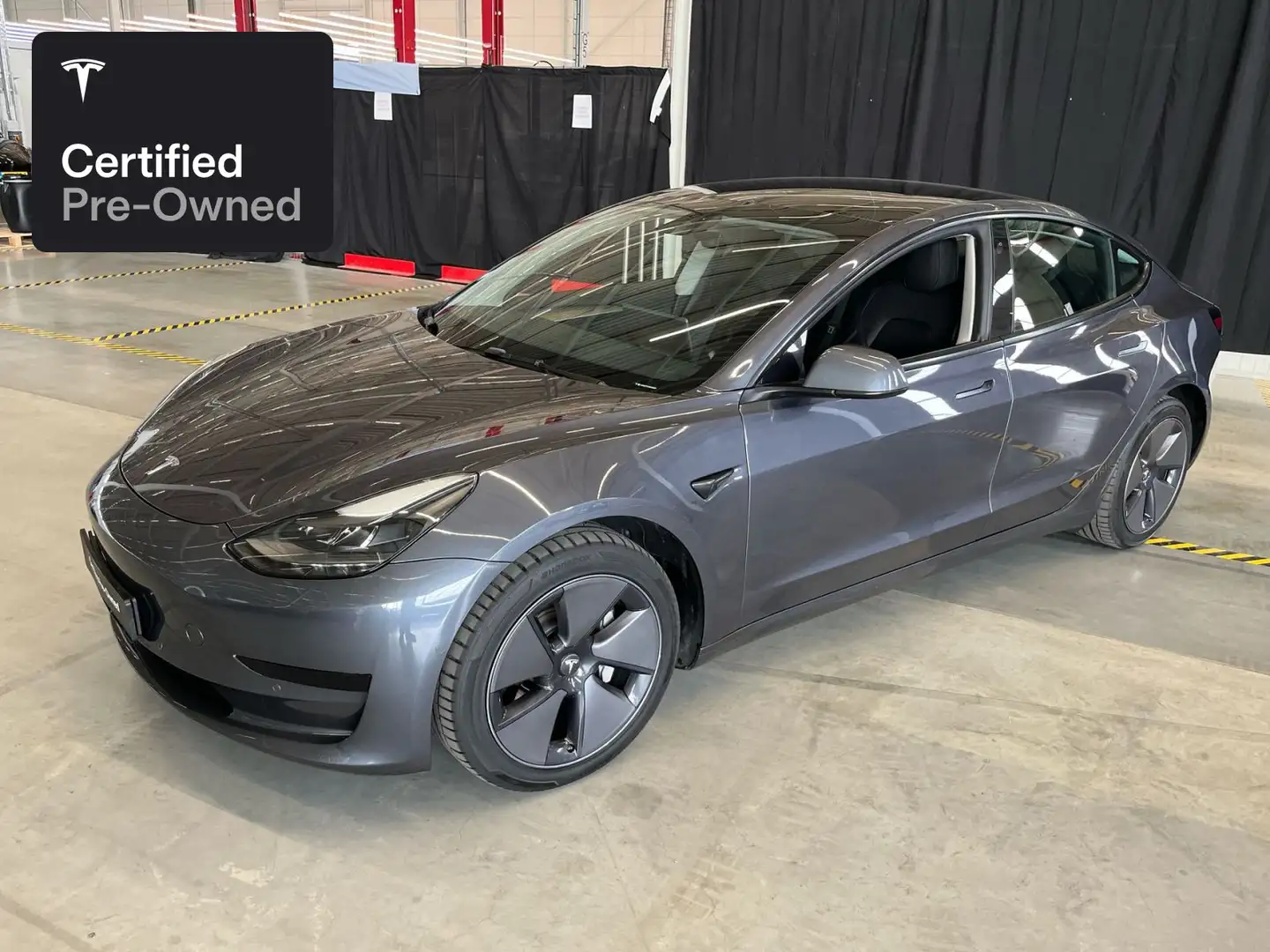 Tesla Model 3 Rear-Wheel Drive “Certified Pre-Owned” Zilver - 1