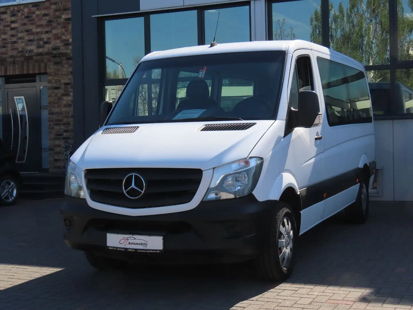 Mercedes-Benz Sprinter II Kombi 316 NGT 9 Sitze Blanc - 2