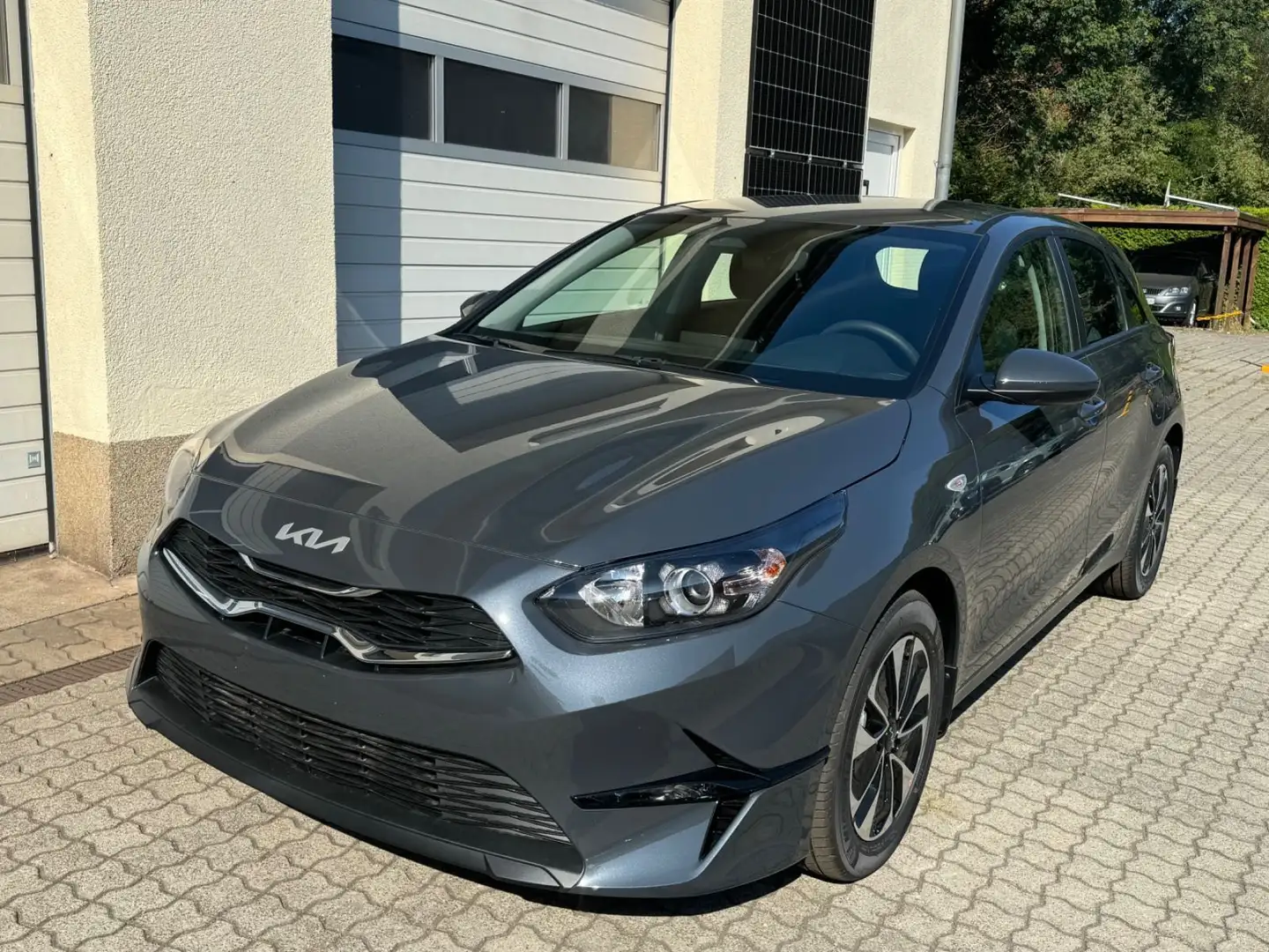 Kia Ceed / cee'd 1.0 T-GDI Comfort Plus Gris - 1