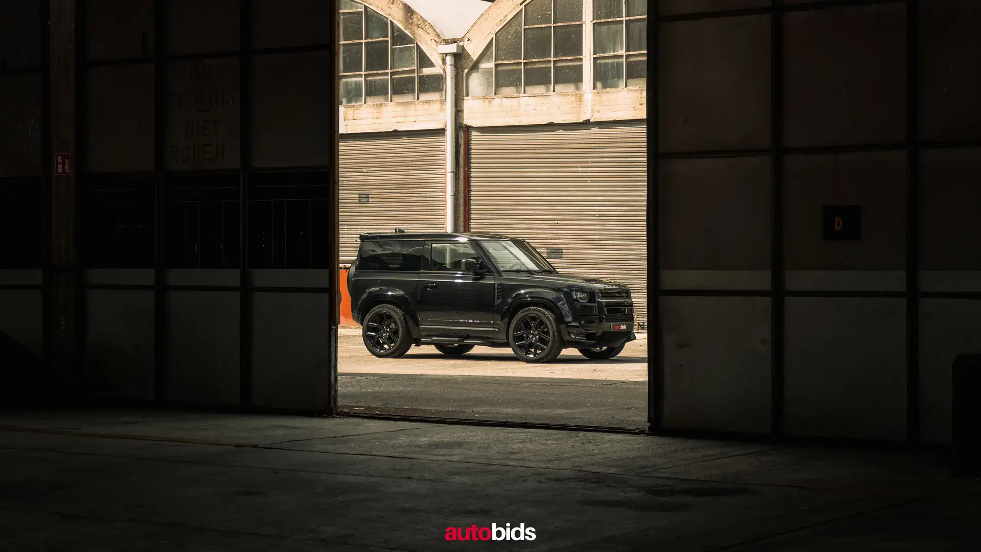 Land Rover Defender 90 P525 V8 Urban Widetrack Negro - 2