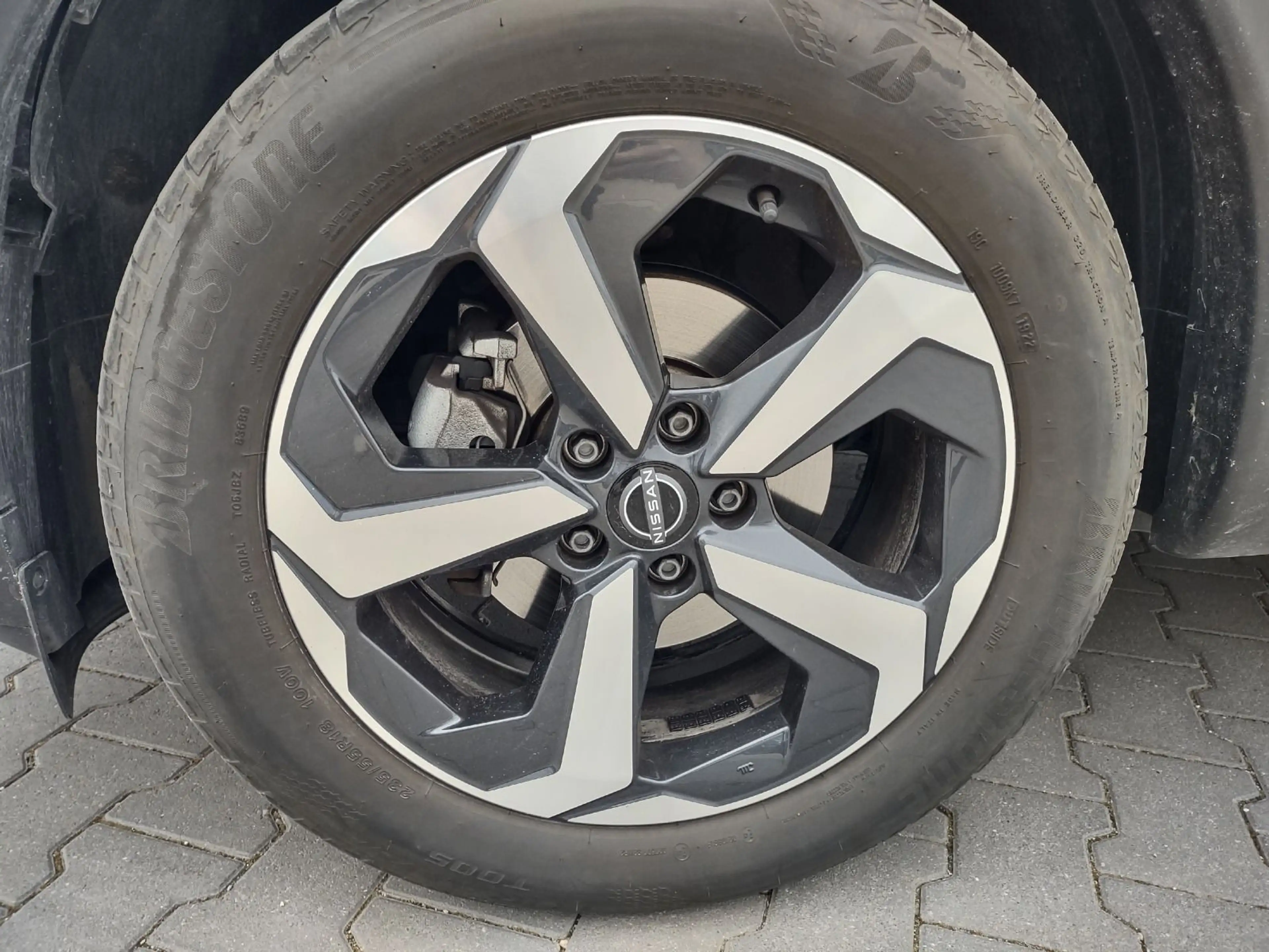 Nissan Qashqai N-Connecta 1.3DIG-T 140 MHEV / NAVI / Wi — photo 6