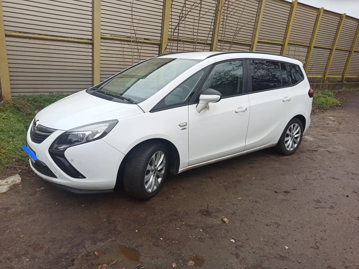 Opel Zafira Tourer Zafira Tourer 1.4 Turbo Active Weiß - 1