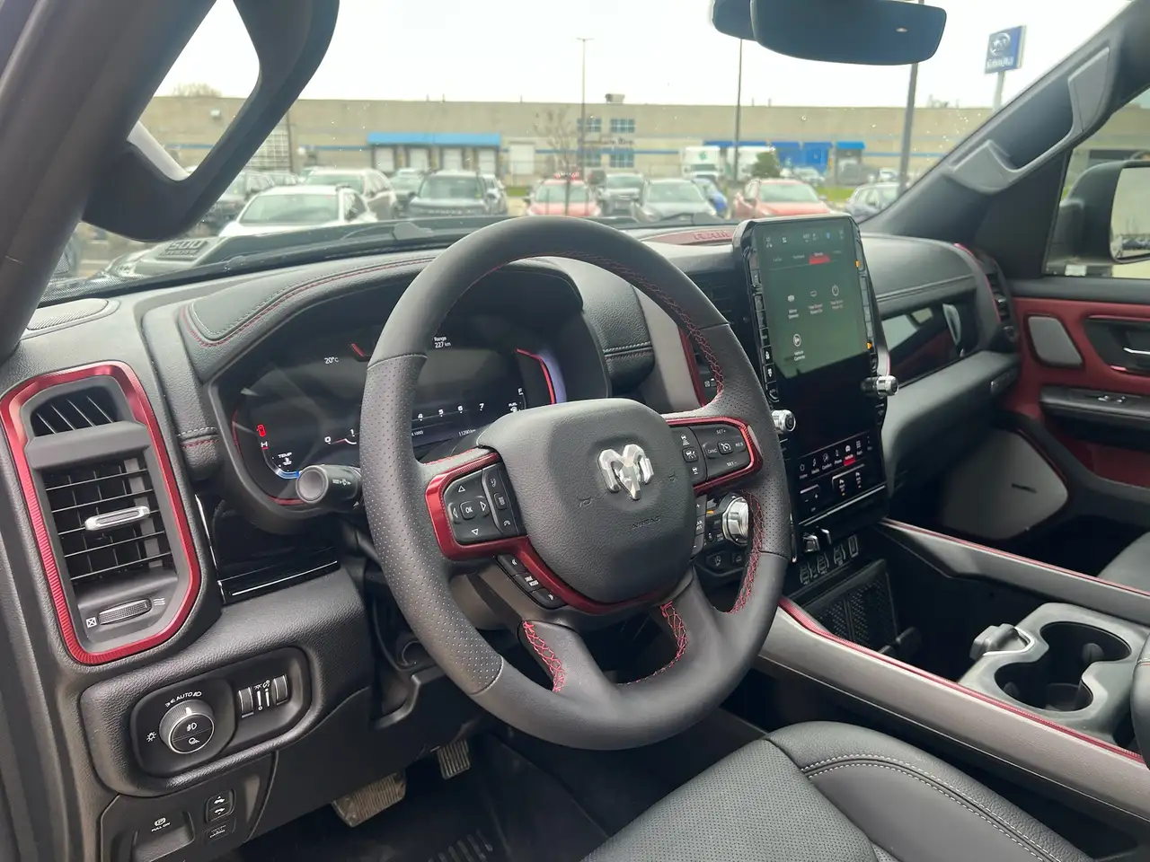 RAM 1500 снимка RAM 1500