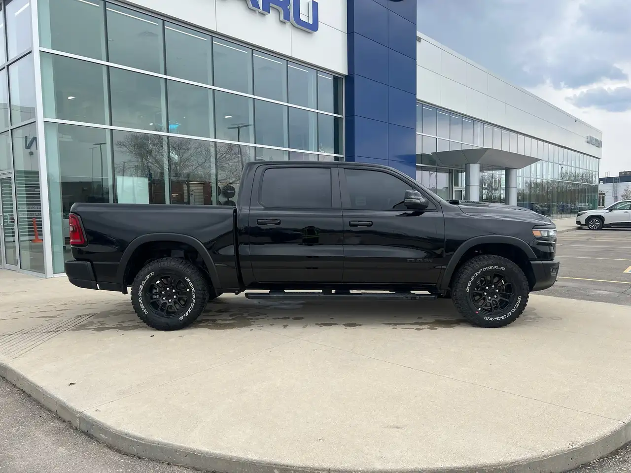 RAM 1500 снимка RAM 1500
