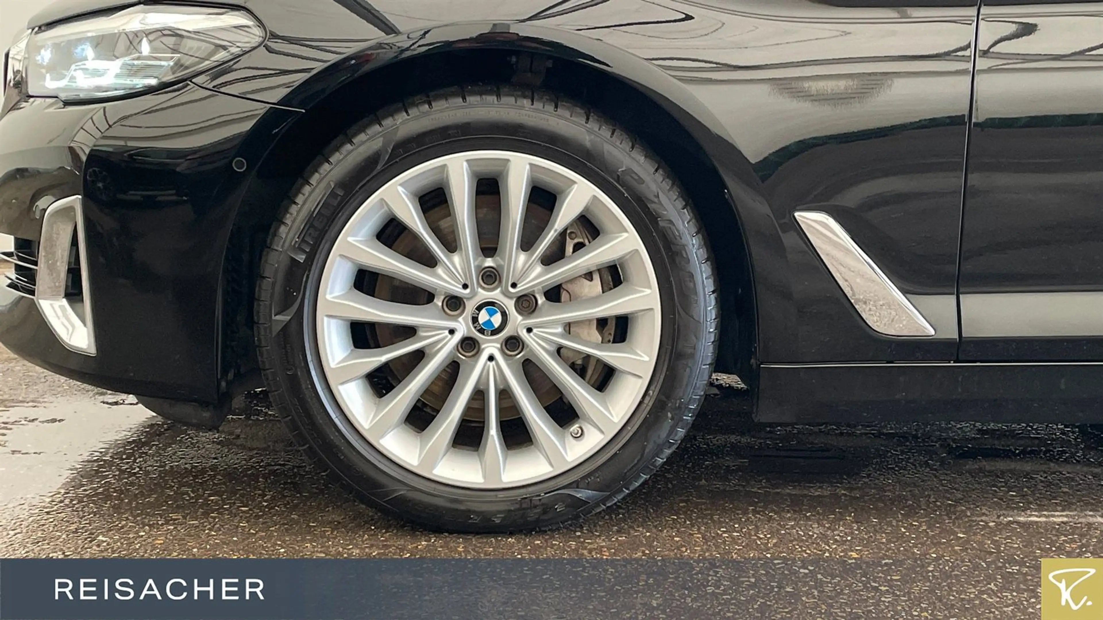 BMW 530 d xDrive Luxury-Line AHK LCPro RFK PDC HUD 18 — photo 3