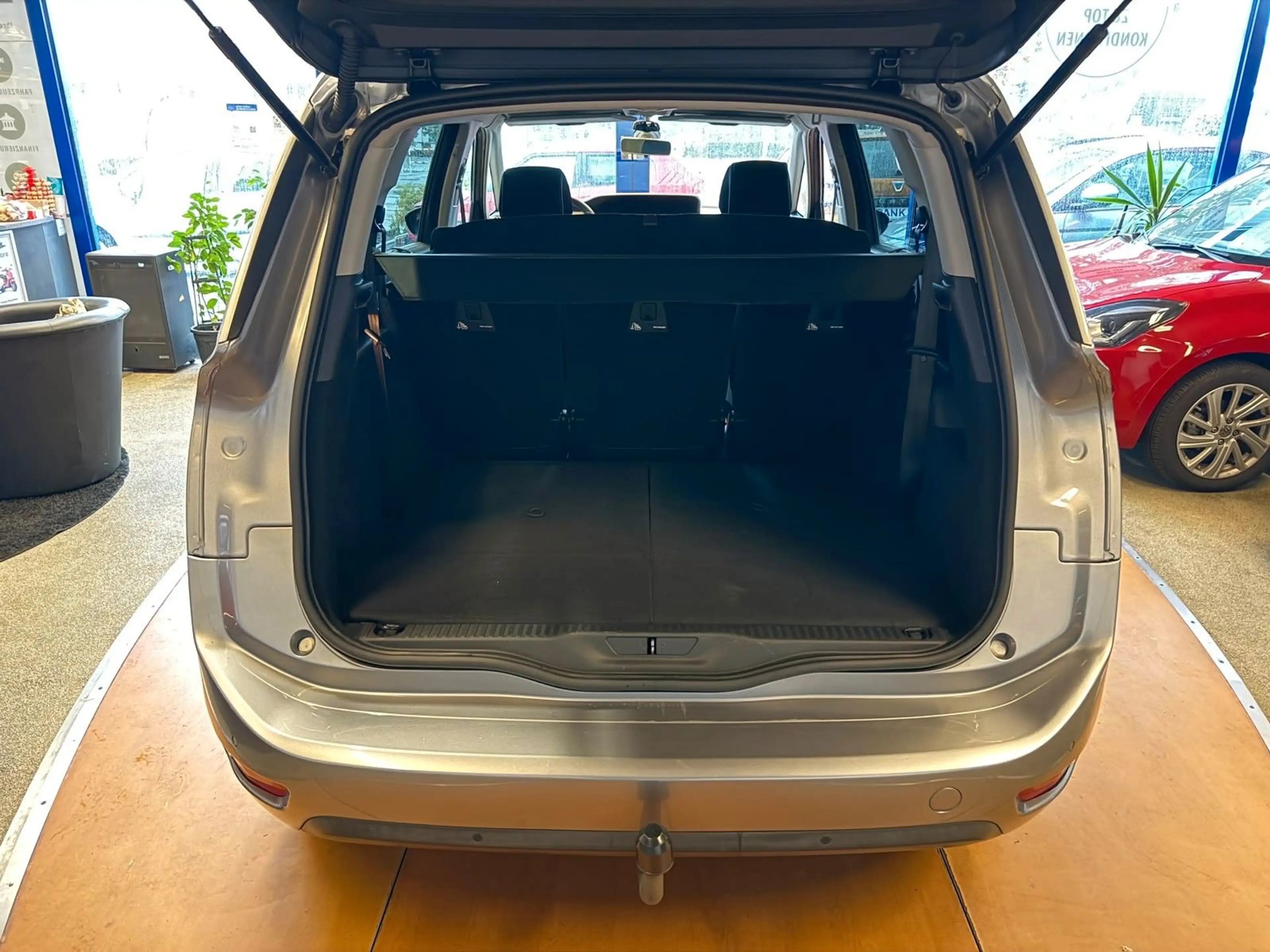 Citroen Grand C4 Picasso /Spacetourer Selection 7 Sitzer — photo 11