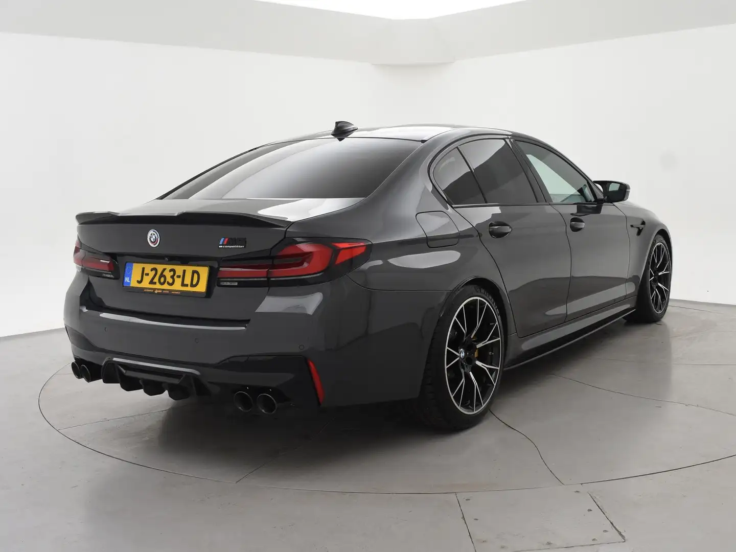 BMW M5 COMPETITION 740 PK FACELIFT MODEL ORIGINEEL NEDERL Gris - 2