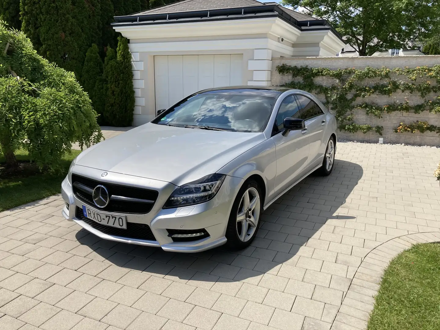 Mercedes-Benz CLS 350 CDI DPF 4Matic BlueEFFICIENCY 7G-TRONIC Edition 1 - 2