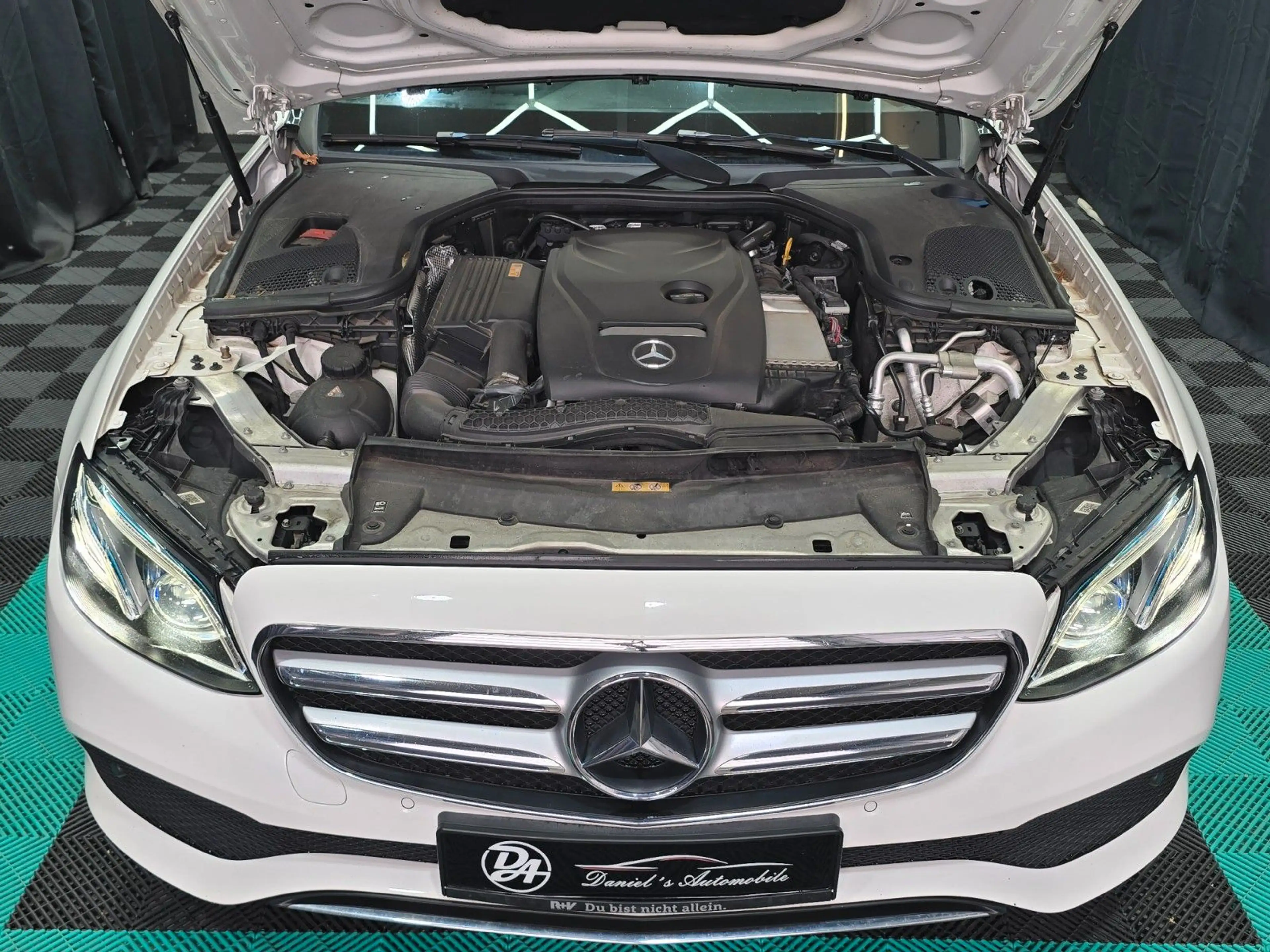 Mercedes-Benz E 200 E Limousine E 200 — photo 10