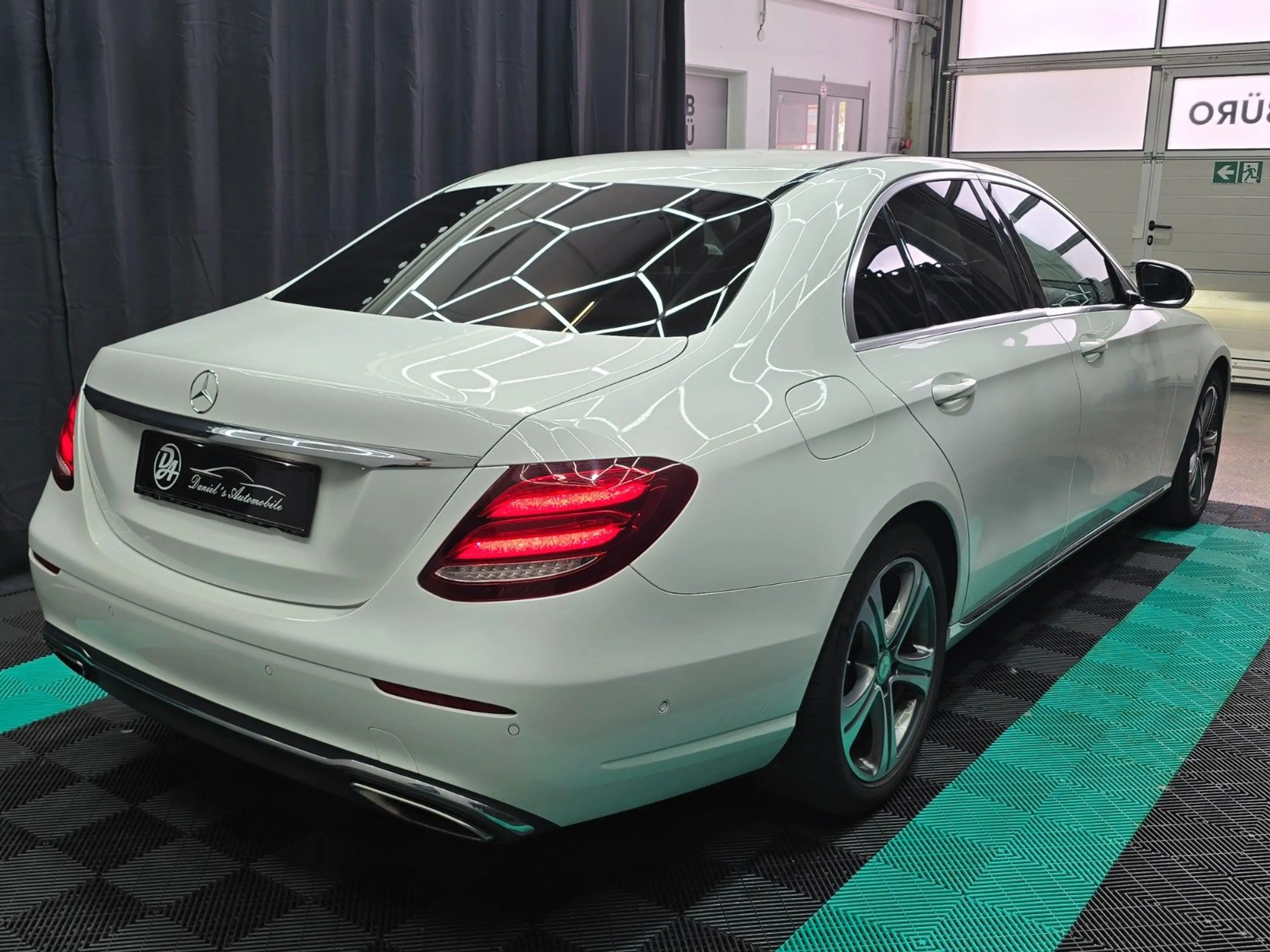Mercedes-Benz E 200 E Limousine E 200 — photo 8