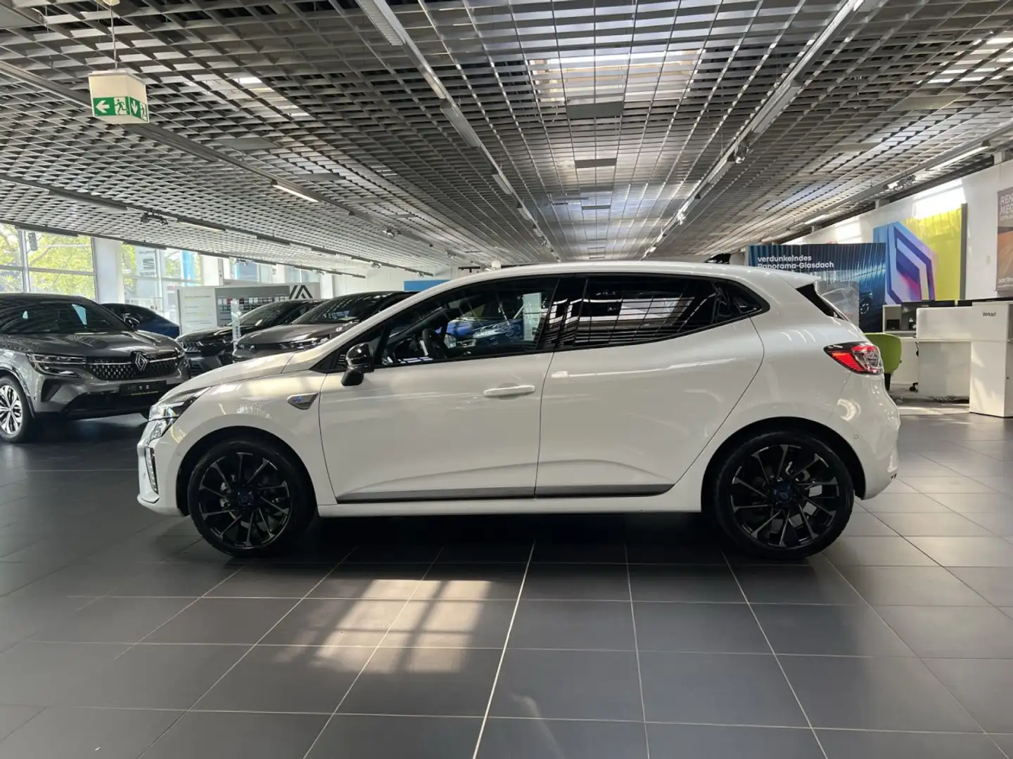 Renault Clio V Esprit Alpine E-TECH Full Hybrid 145 Klima Navi Weiß - 2