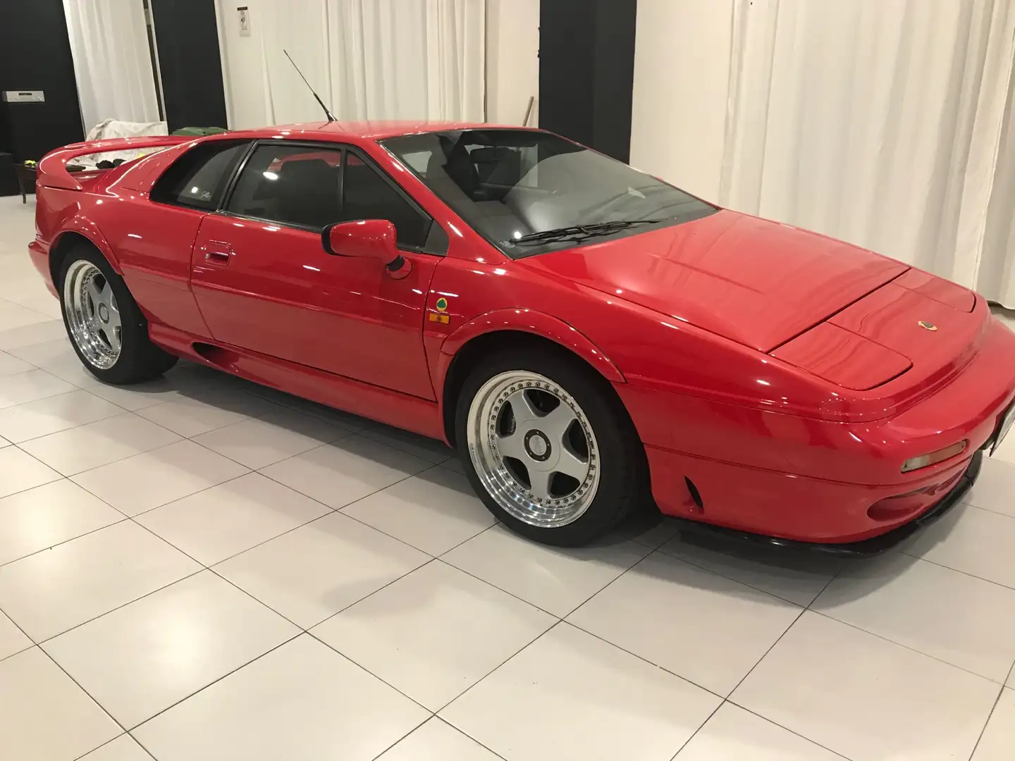 Lotus Esprit 2.0 S4S Červená - 1