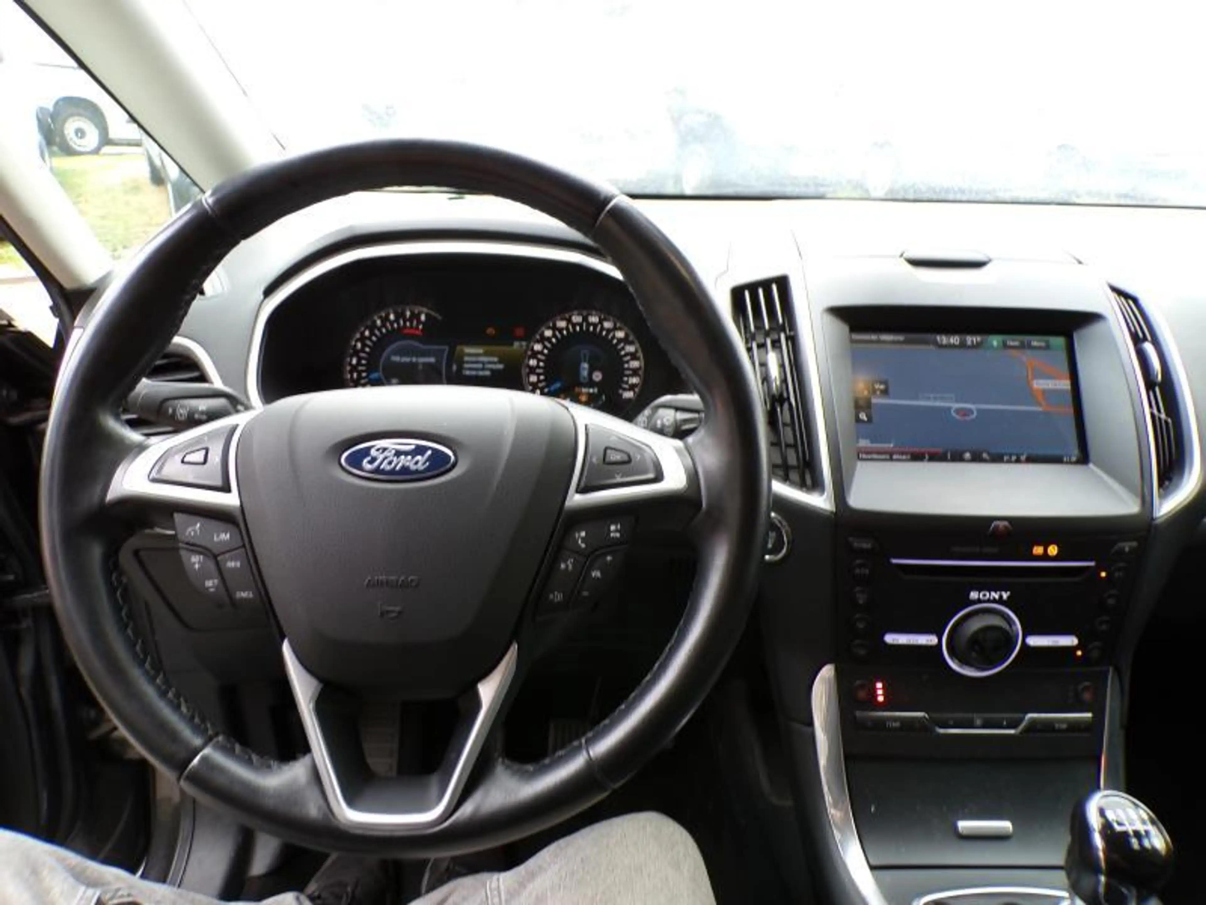 Ford Galaxy 1.5i 160cv 7 Places Gris 05/16 Airco GPS Camera — photo 10