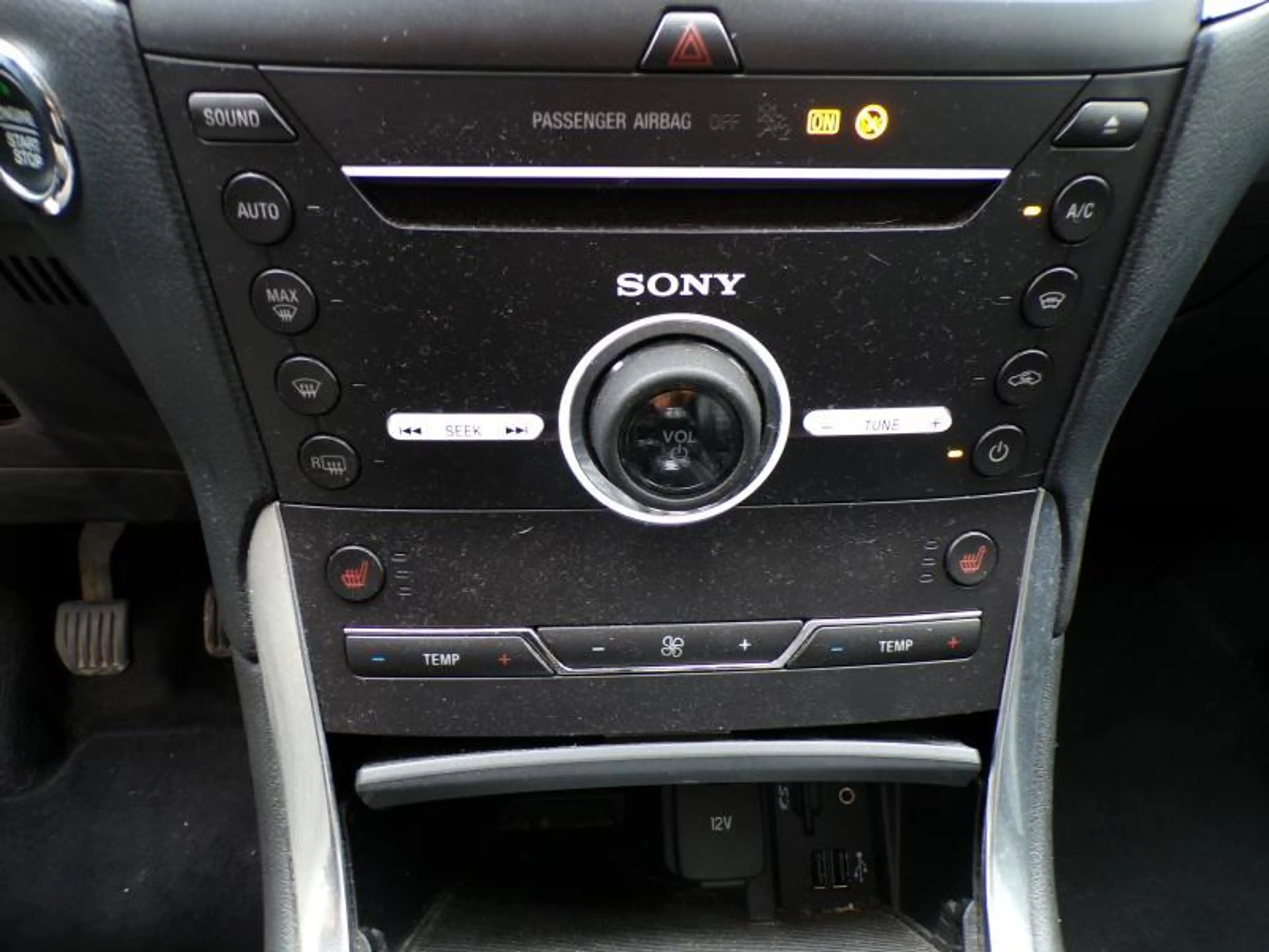 Ford Galaxy 1.5i 160cv 7 Places Gris 05/16 Airco GPS Camera — photo 14