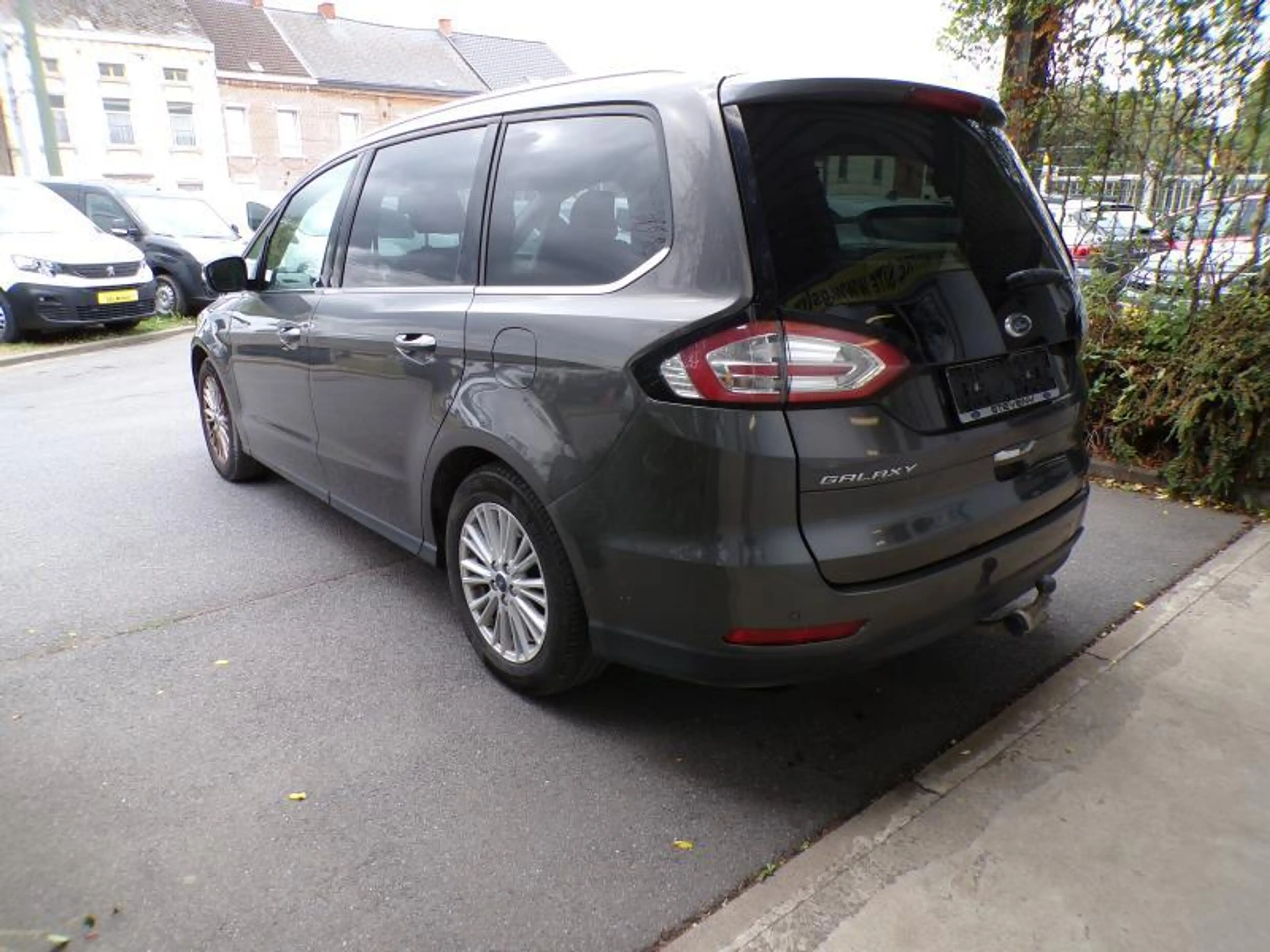 Ford Galaxy 1.5i 160cv 7 Places Gris 05/16 Airco GPS Camera — photo 6