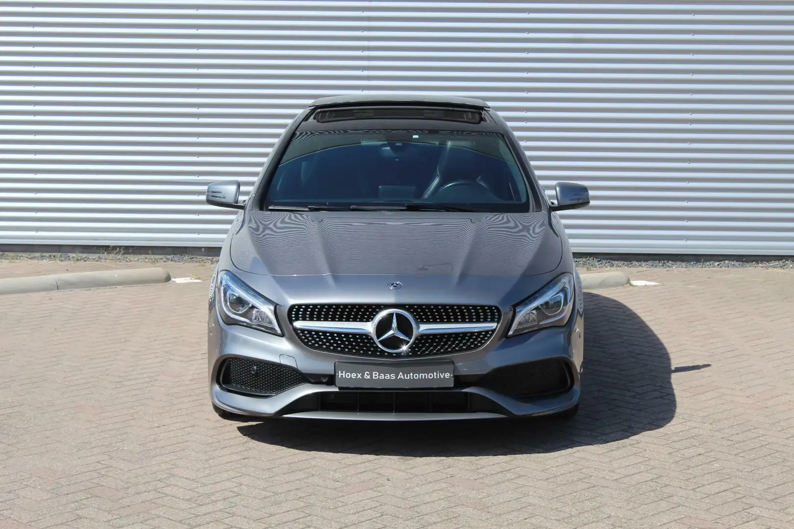 Mercedes-Benz CLA 180 Shooting Brake AMG/Pano/Camera/18inch Grijs - 2