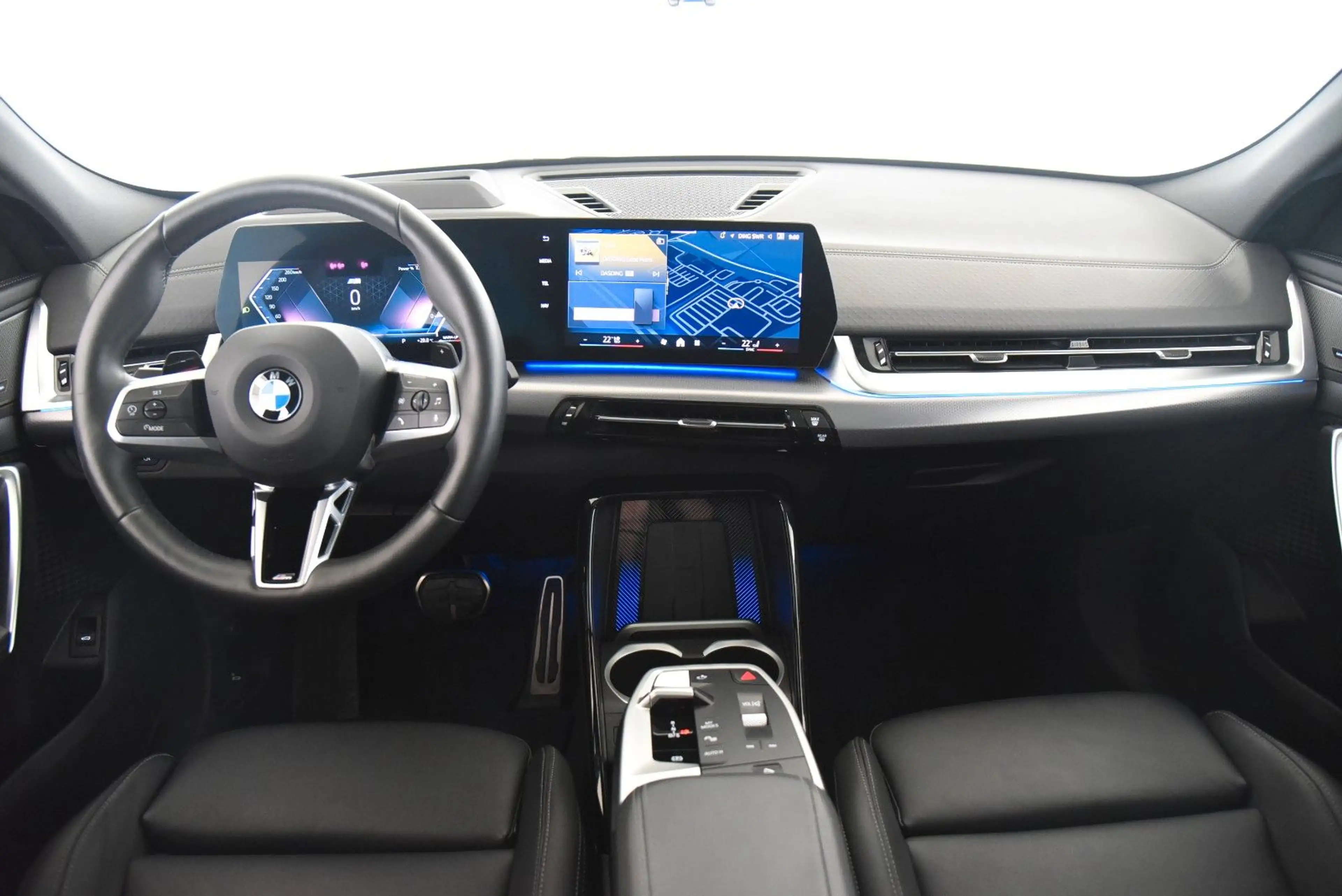 BMW X2 xDrive20d M Sport Pano LED HUD H&K AHK DAB — photo 9