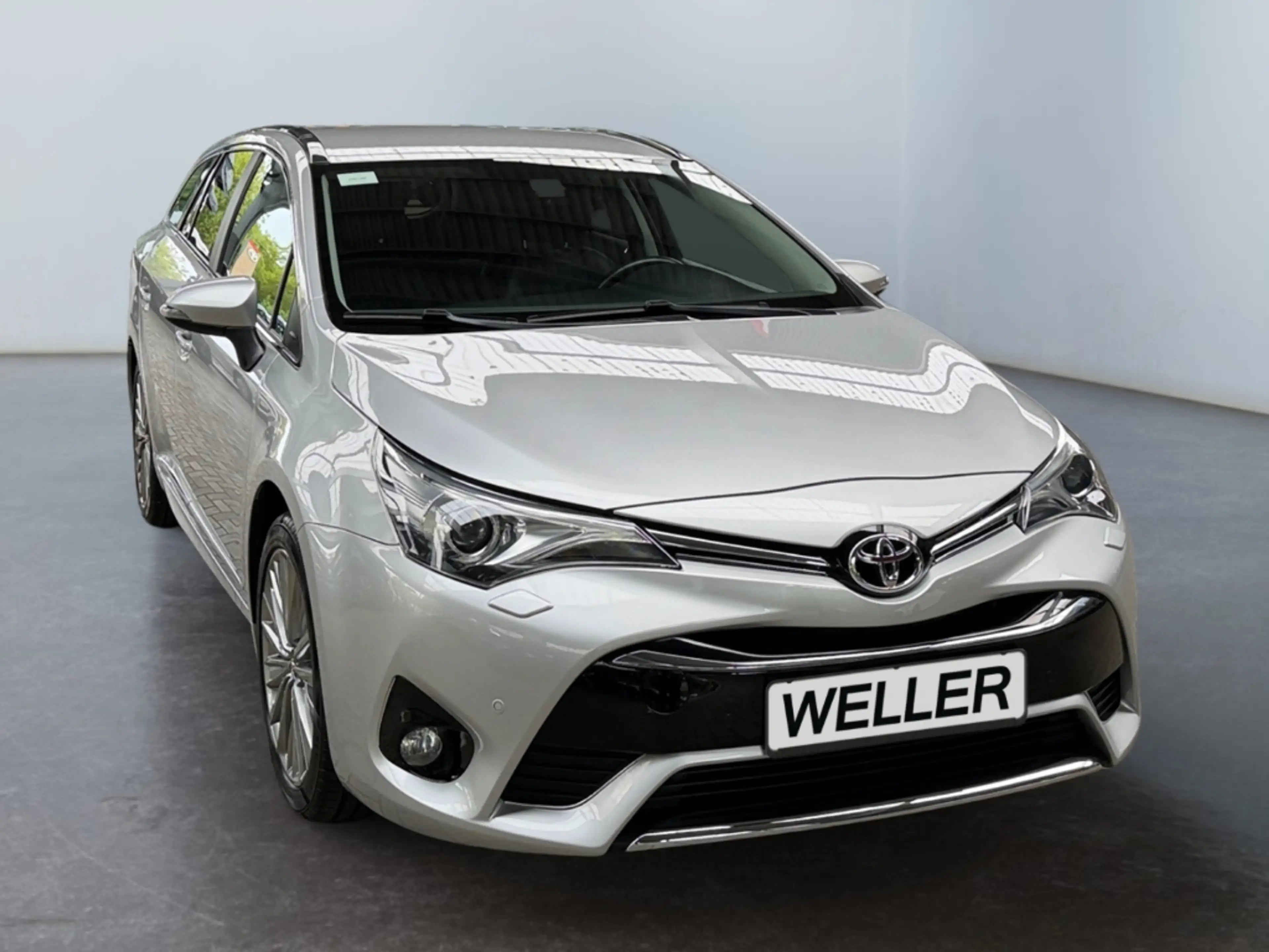 Toyota Avensis 1.8 TS Executive *Bi-LED*Pano*Leder*HiFi* — photo 3