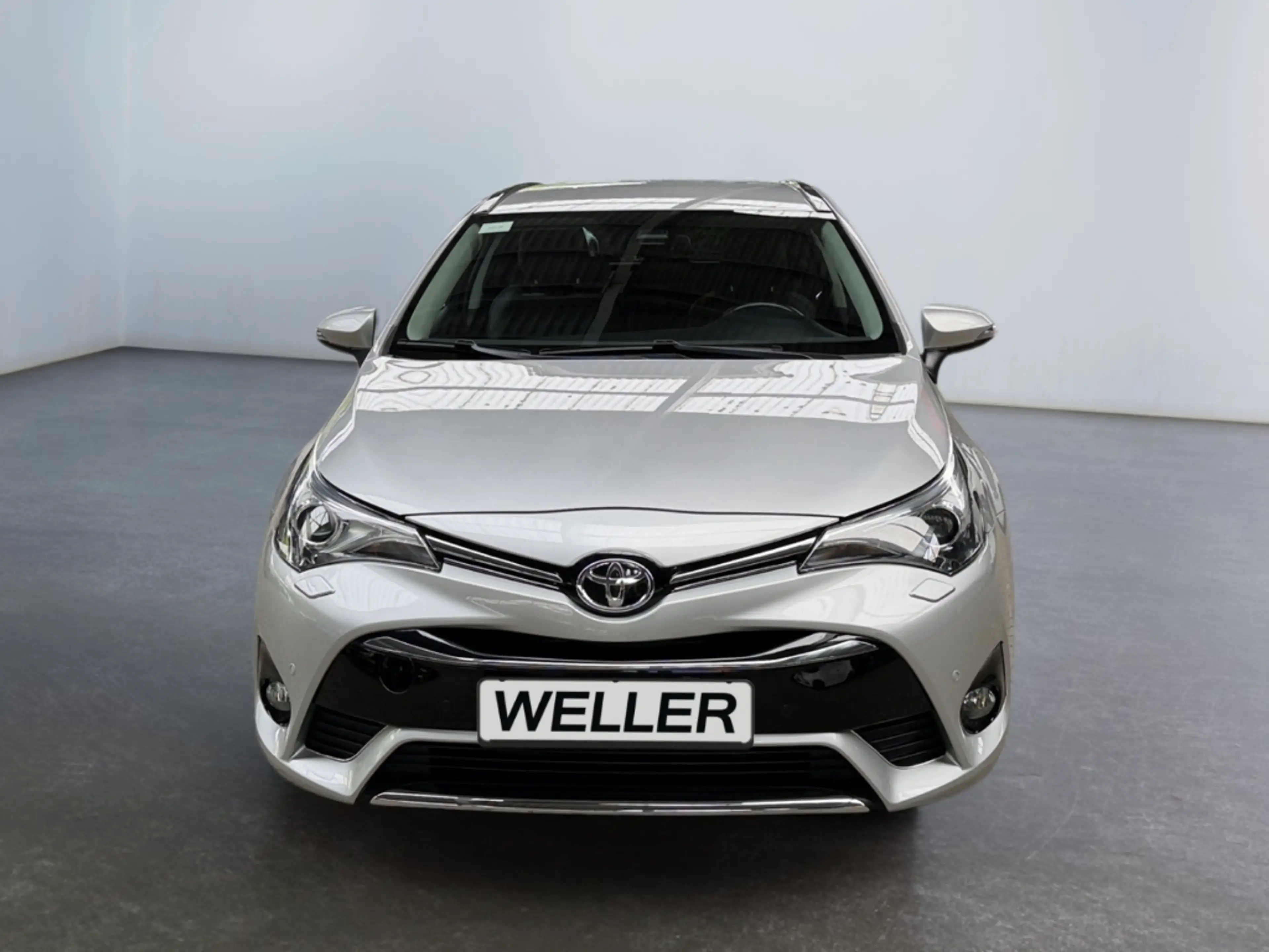 Toyota Avensis 1.8 TS Executive *Bi-LED*Pano*Leder*HiFi* — photo 2