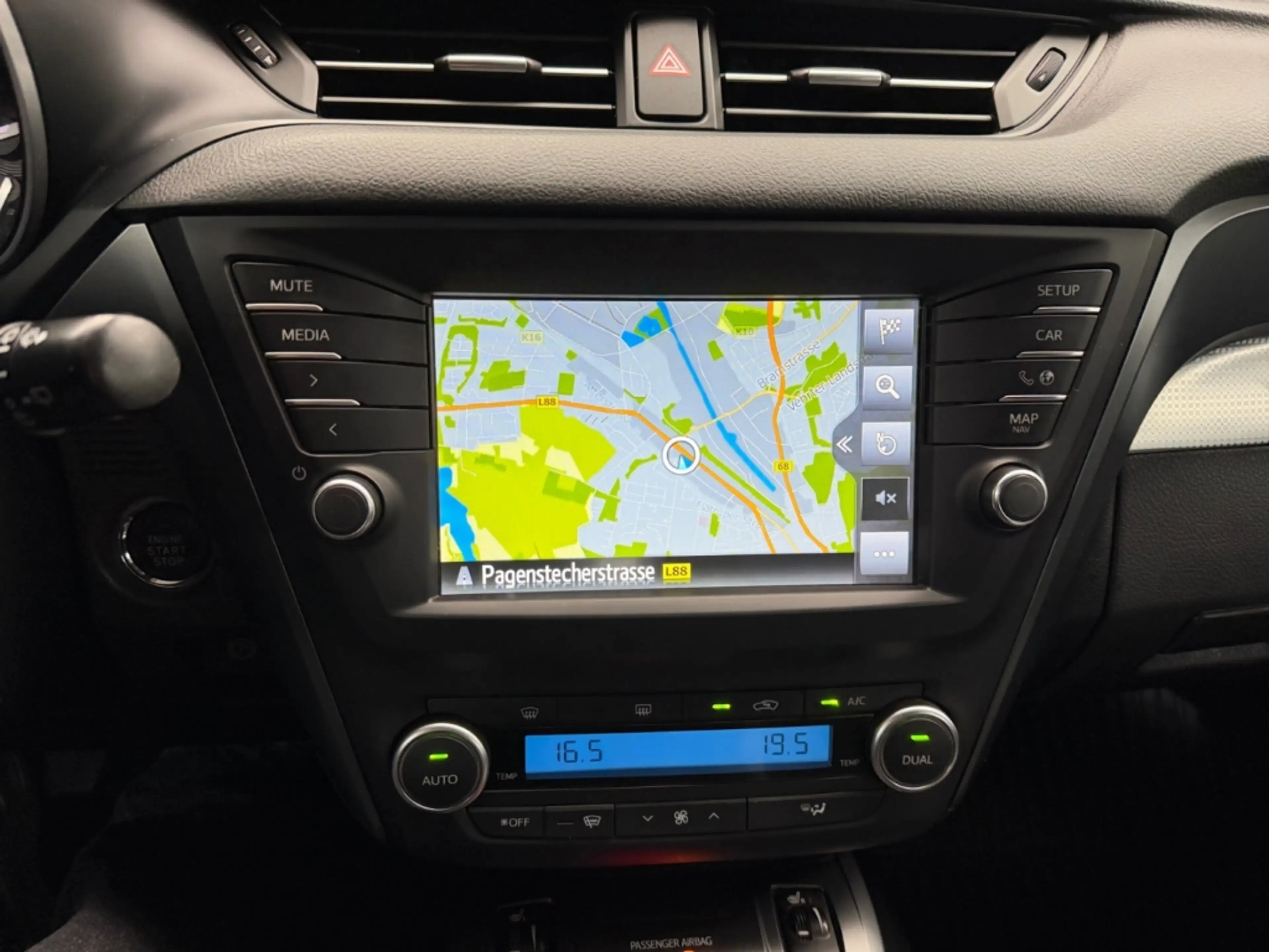 Toyota Avensis 1.8 TS Executive *Bi-LED*Pano*Leder*HiFi* — photo 13
