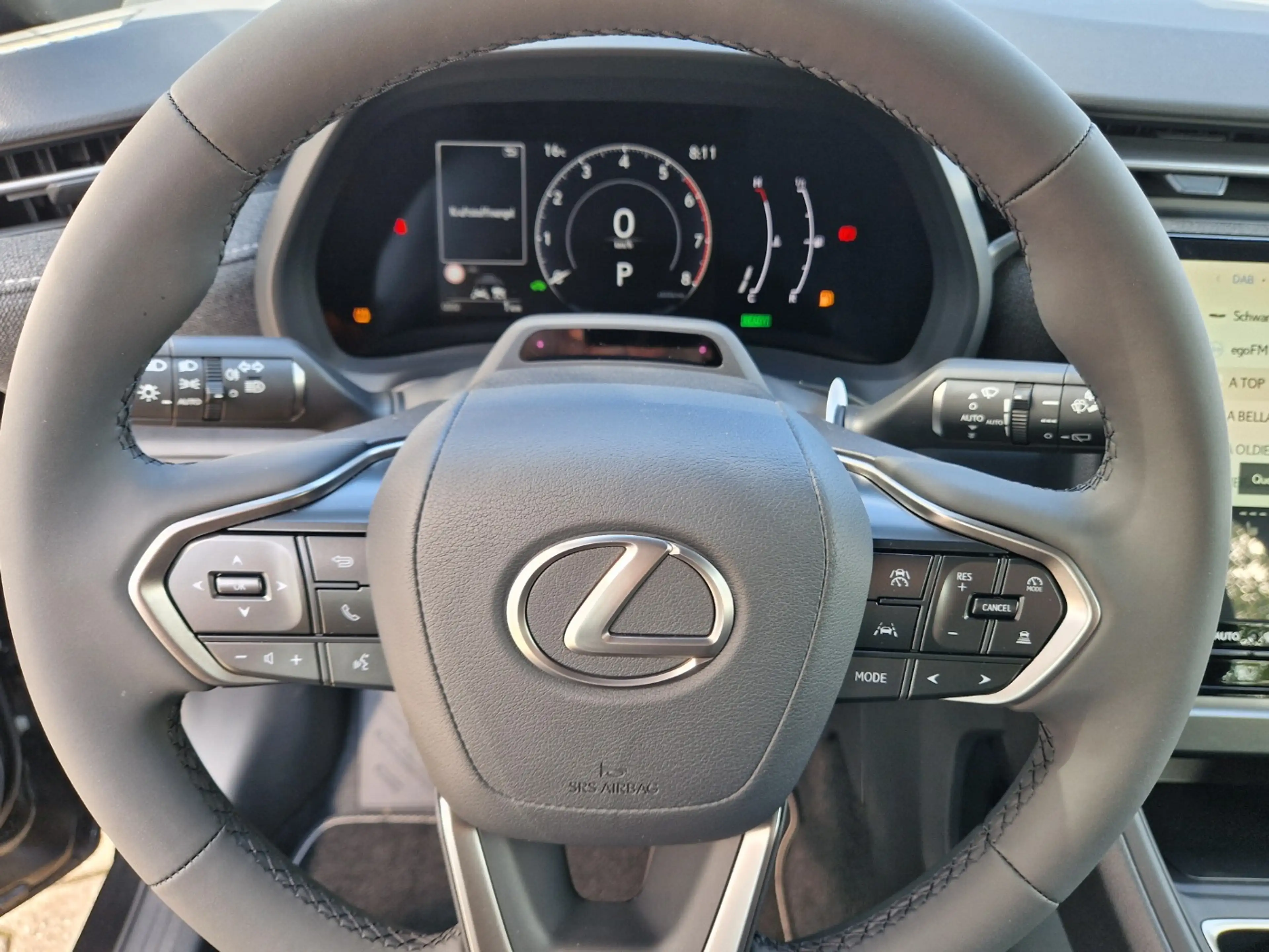 Lexus LBX 1,5 FWD Komfort Paket ACC+LED+Navi+SHZ+Kam. — photo 13