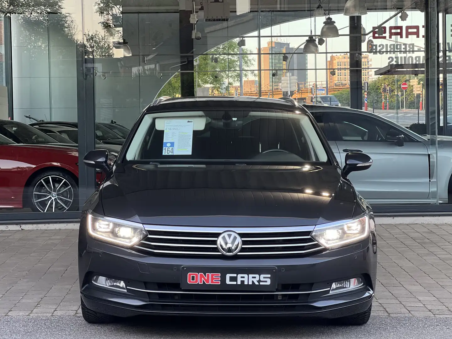 Volkswagen Passat Variant TDi Comfortline CAMERA-BIXENON-GPS-CLIM-JA-GAR 1AN Bruin - 2