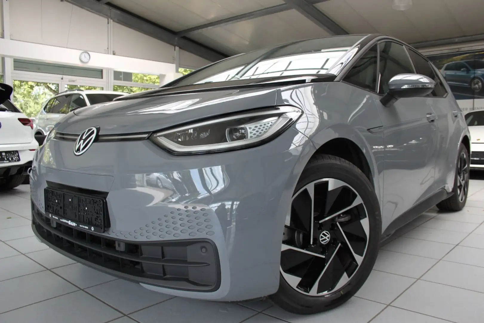 Volkswagen ID.3 PRO/PERF/PANO/IQLED/AHK/HEADUP/STZHZ/NAVIPR Gris - 2