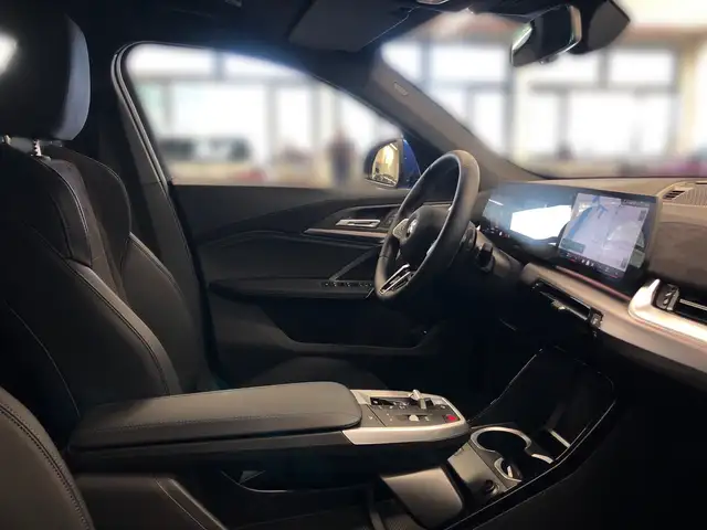 BMW X2 view 13