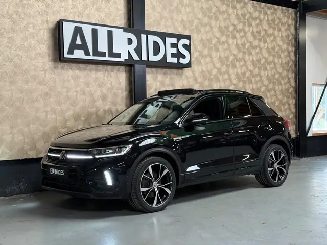 Volkswagen T-Roc view 5