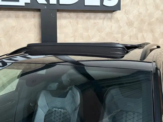 Volkswagen T-Roc view 4