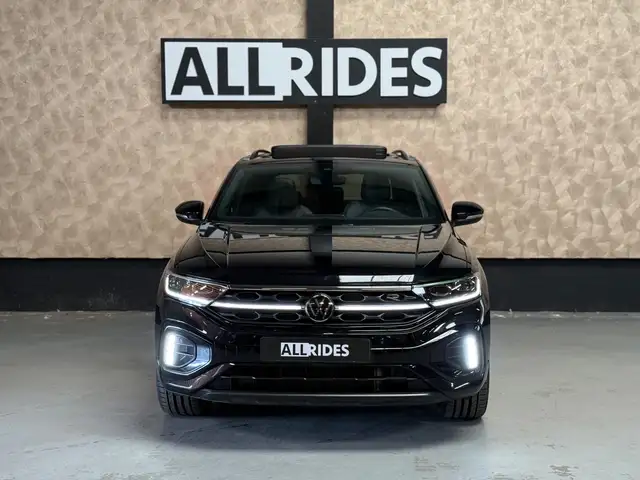 Volkswagen T-Roc view 8