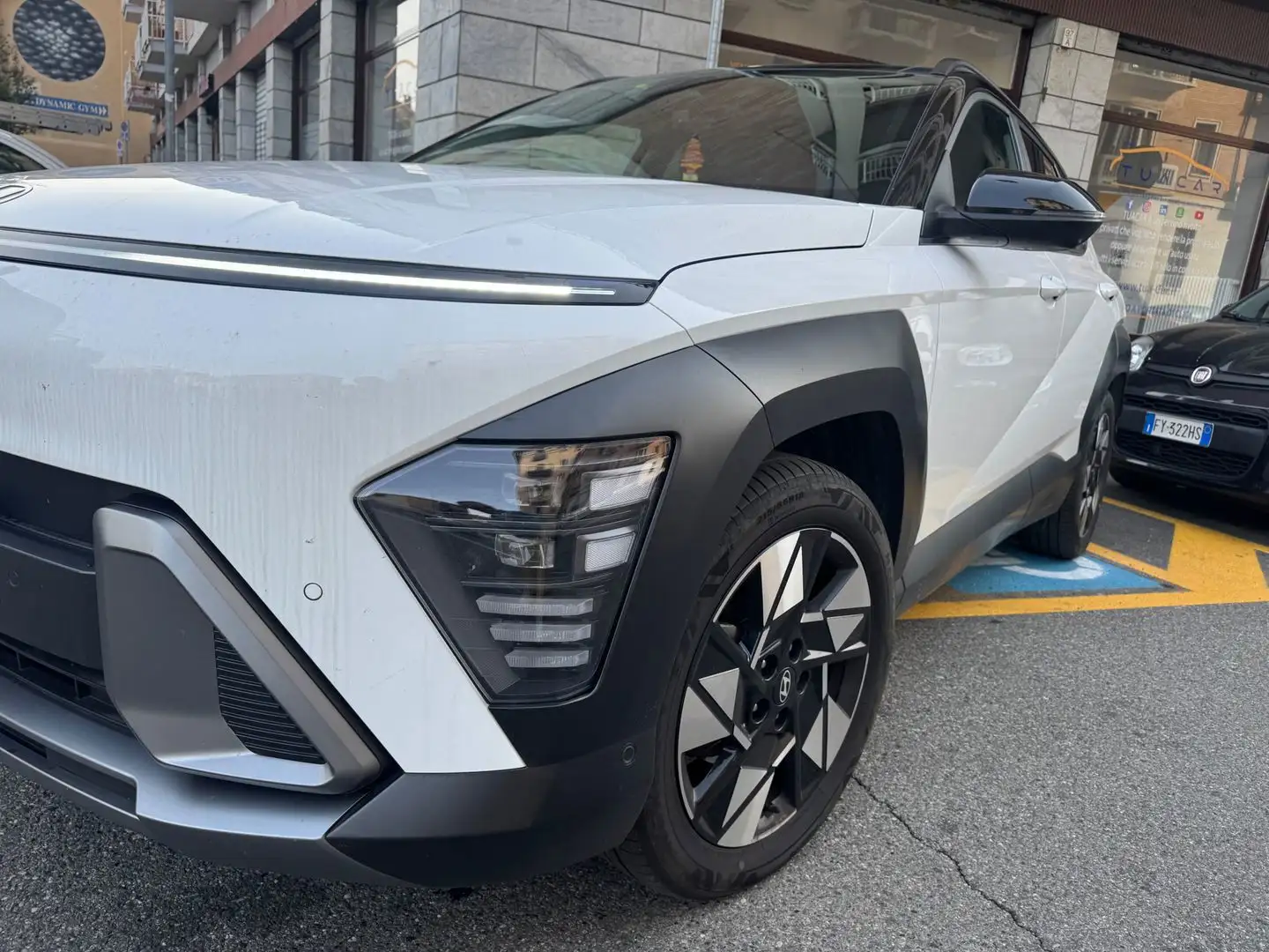 Hyundai KONA X Line 1.6 GDI HEV Blanc - 2