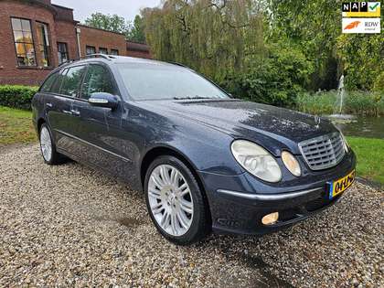 Mercedes-Benz E 240 Combi Avantgarde YOUNGTIMER/aut/LEER/dak