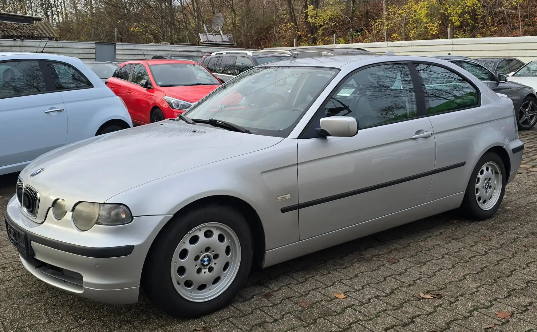 BMW 316 316ti,Automatik, Euro 4,Rückfahrkamera. Grau - 1