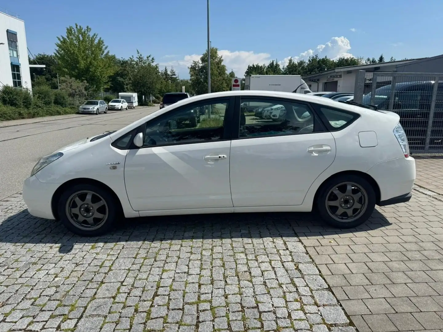 Toyota Prius Sol - TÜV 04.2026. - Hagelschaden - Weiß - 2